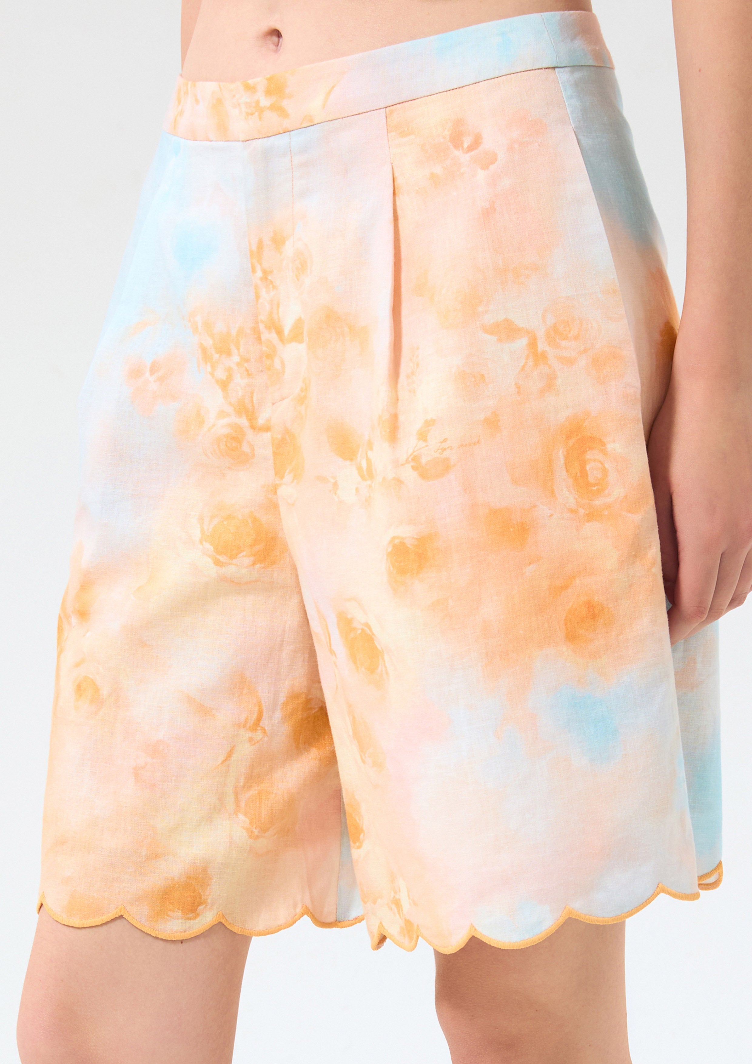 กางเกงขาสั้นขอบลอนพิมพ์ลาย คอลเลกชัน Rosewood Fleur