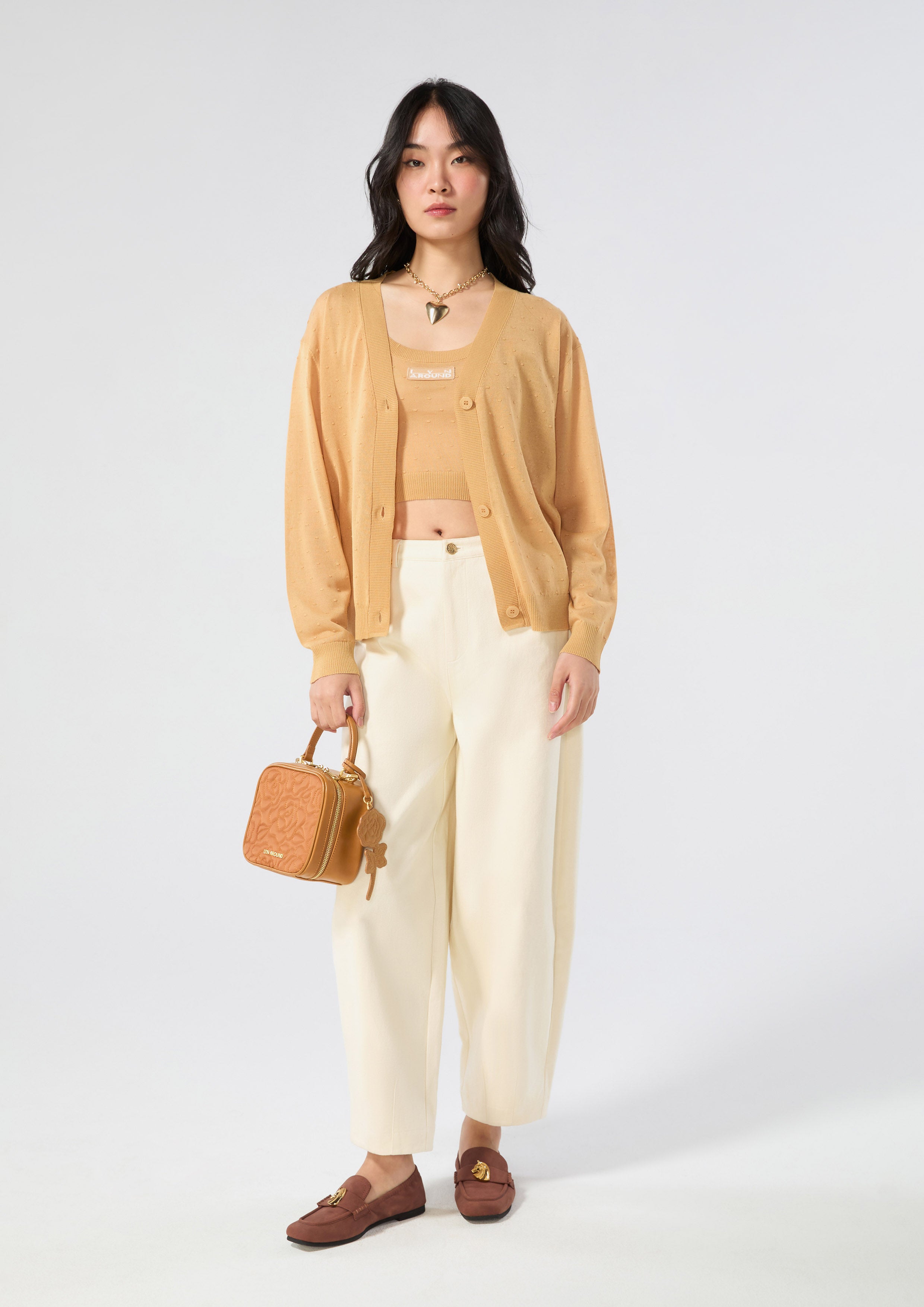 เสื้อคาร์ดิแกนผ้าเชียร์พร้อมเสื้อตัวใน คอลเลกชัน Rodeo Rose