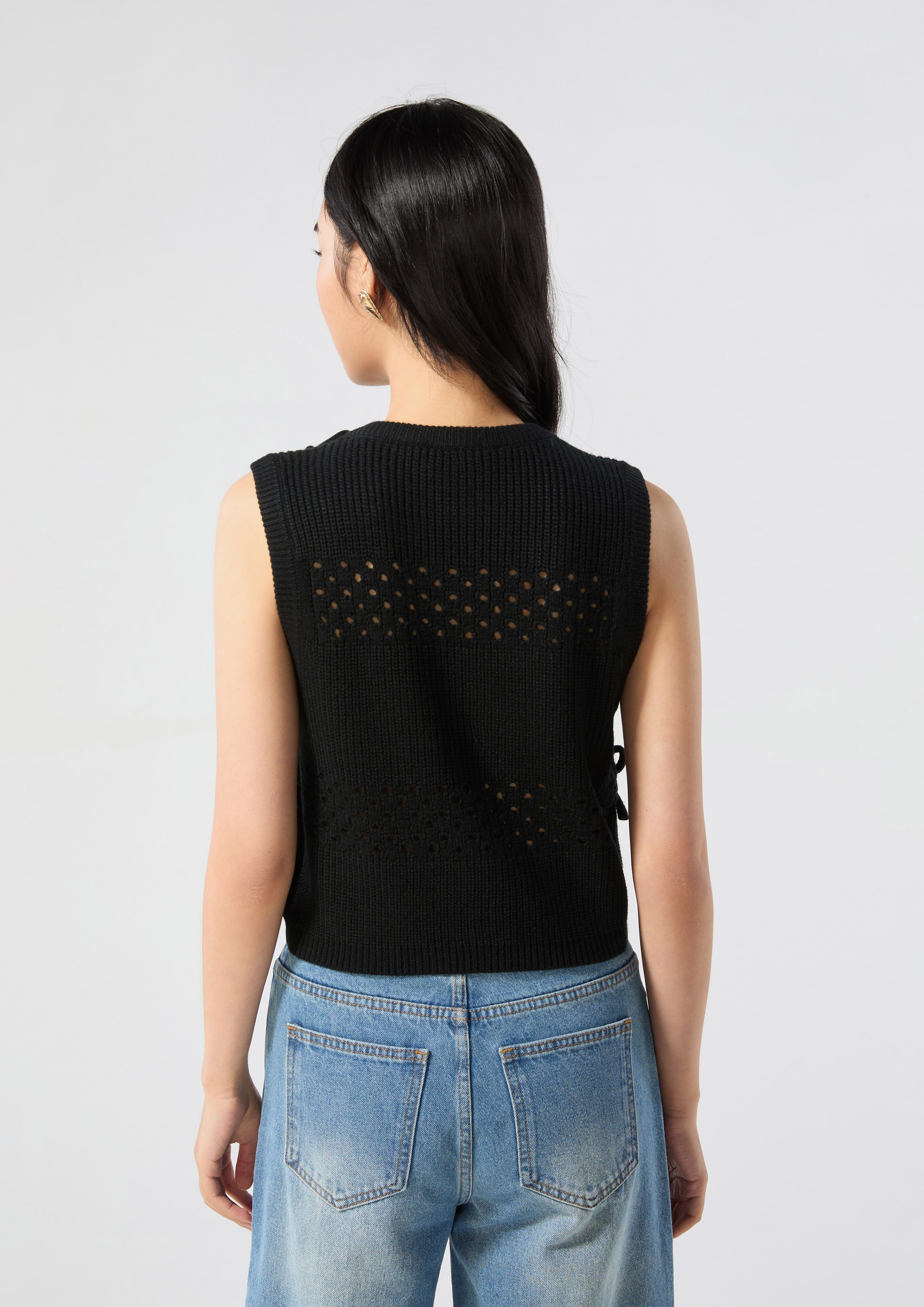 เสื้อนิตแขนกุดแต่งโบ คอลเลกชัน Like a Virgin