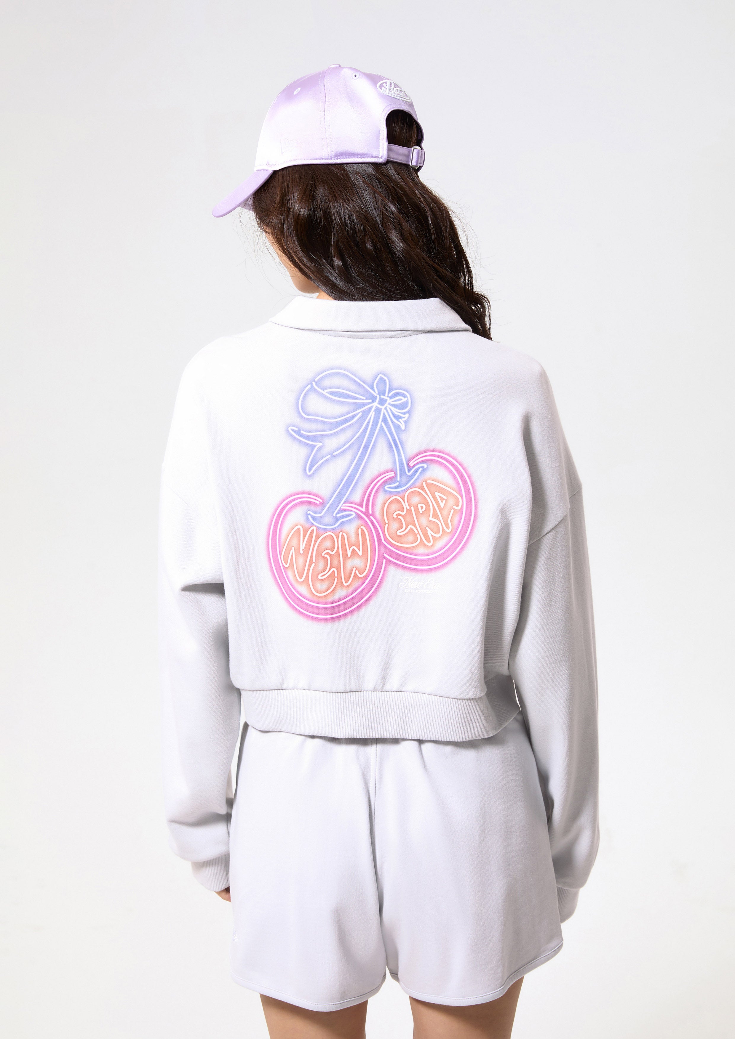 เสื้อพูลโอเวอร์แขนยาวปักโลโก้ คอลเลกชัน LA x New Era