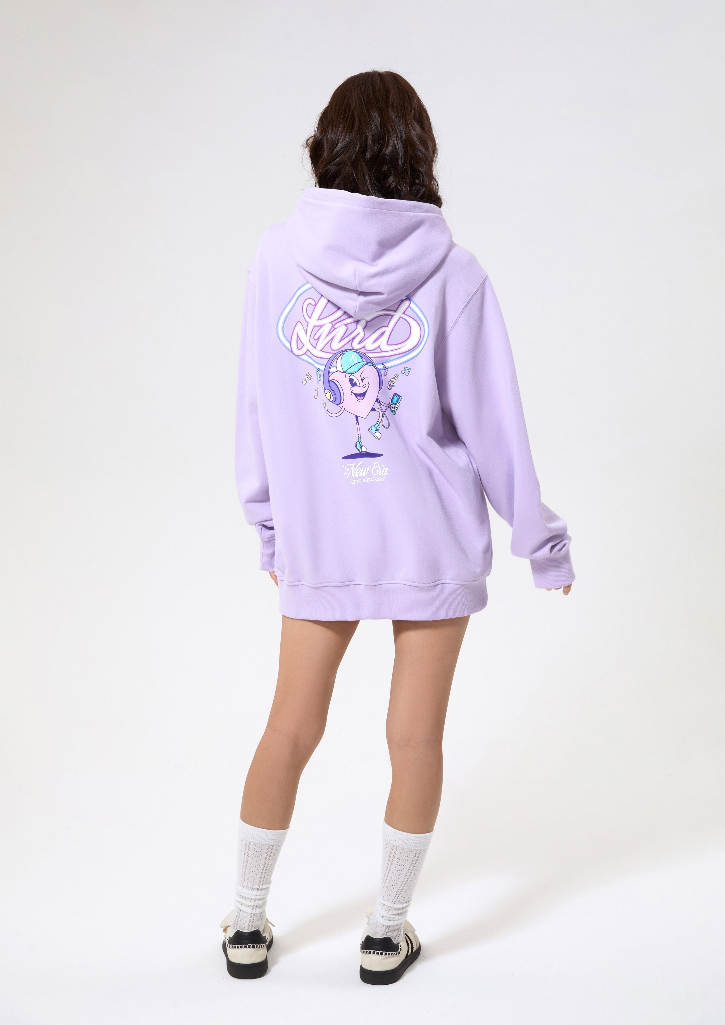 เสื้อพูลโอเวอร์แต่งฮู้ดปักโลโก้ คอลเลกชัน LA x New Era