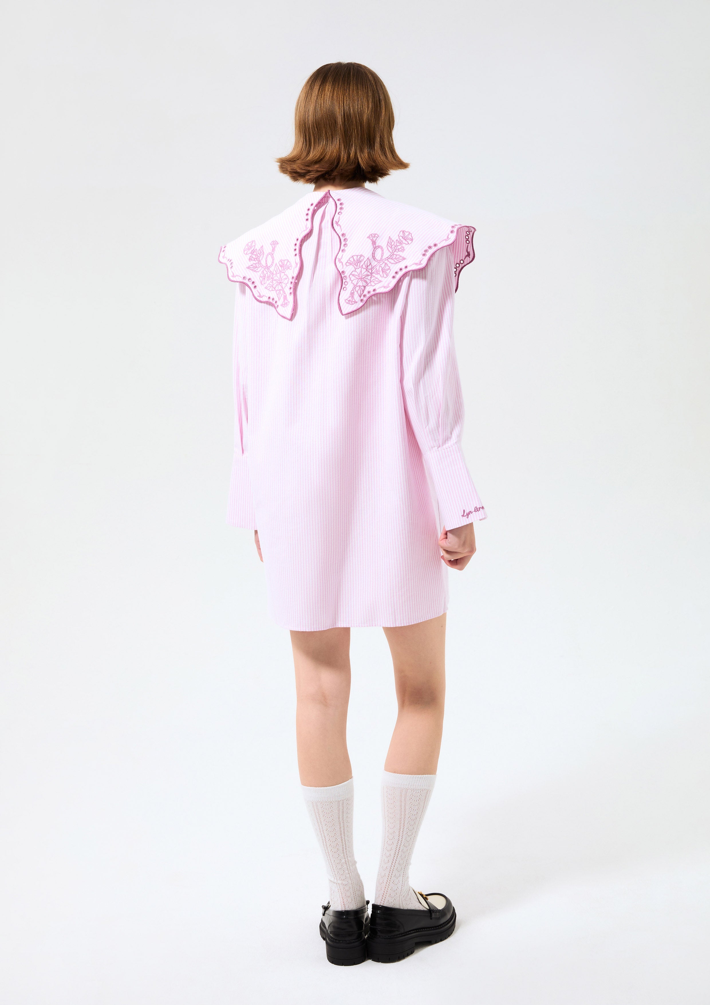 เดรสสั้นลายทางปกคอโอเวอร์ไซส์ คอลเลกชัน Cruise to the Full Bloom