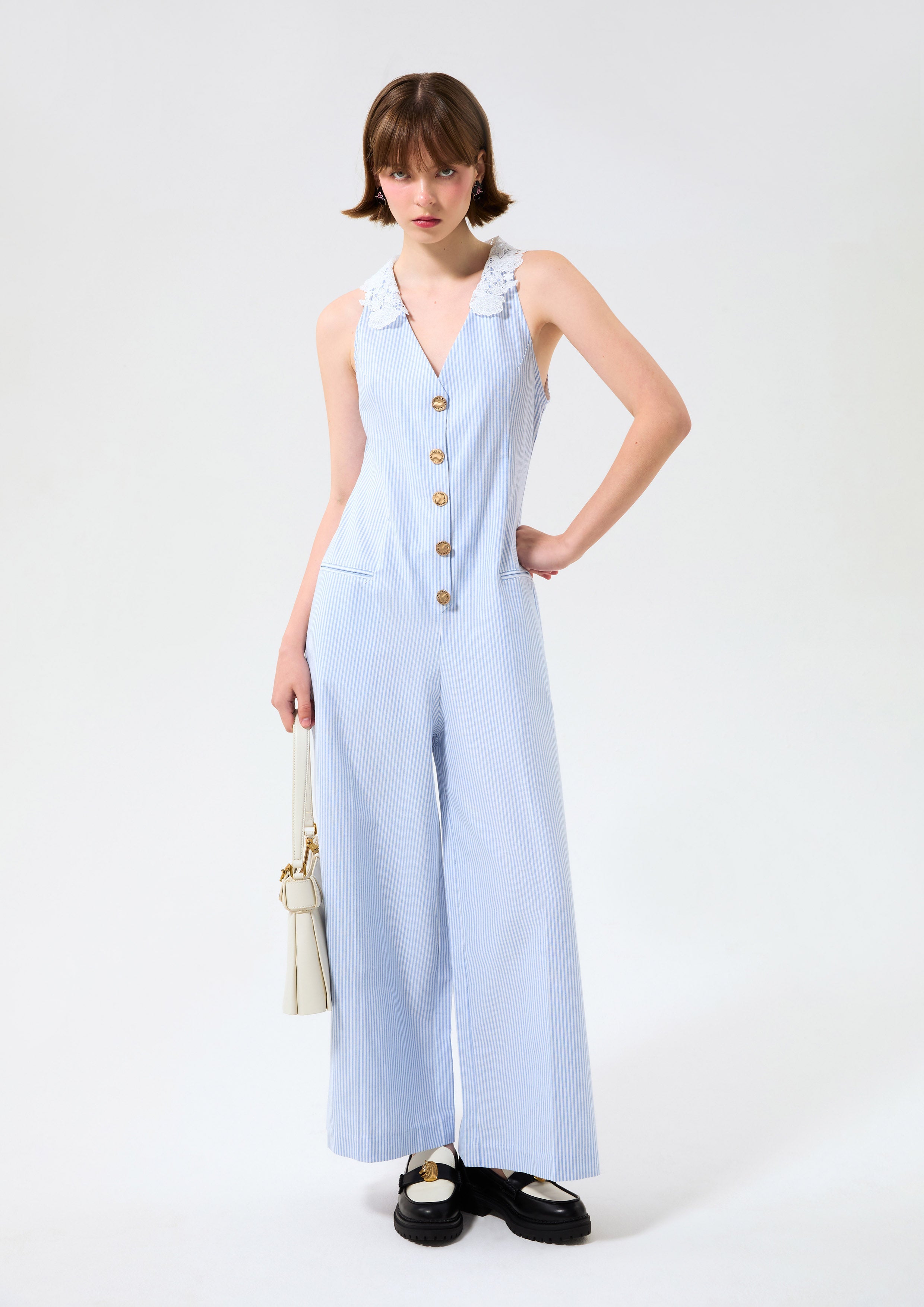 จัมพ์สูทลายทางคอเสื้อแต่งผ้าลูกไม้ คอลเลกชัน Cruise to the Full Bloom