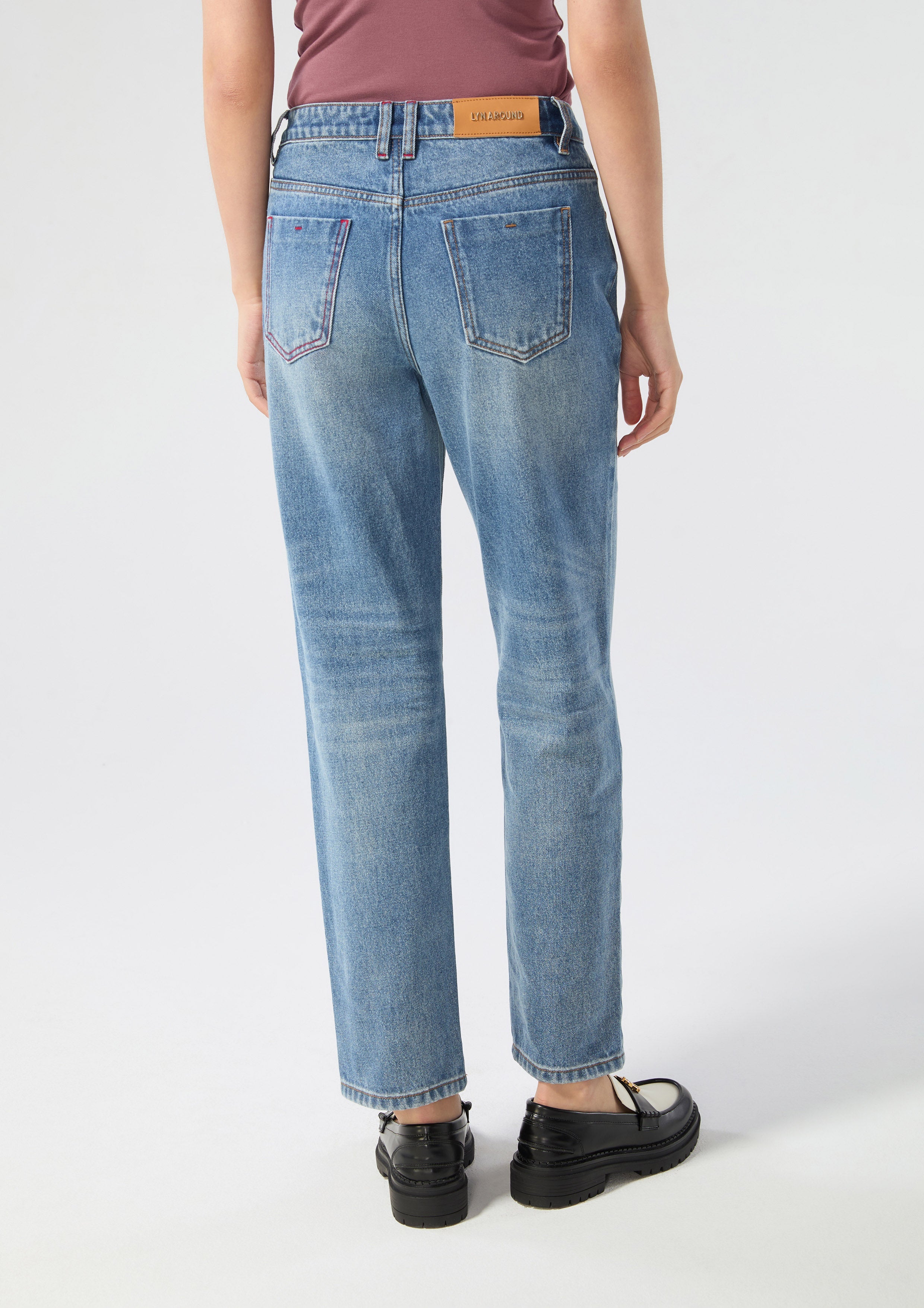 กางเกงเดนิมขายาวสีเฟดทรงขารีแล็กซ์ คอลเลกชัน Basic Denim