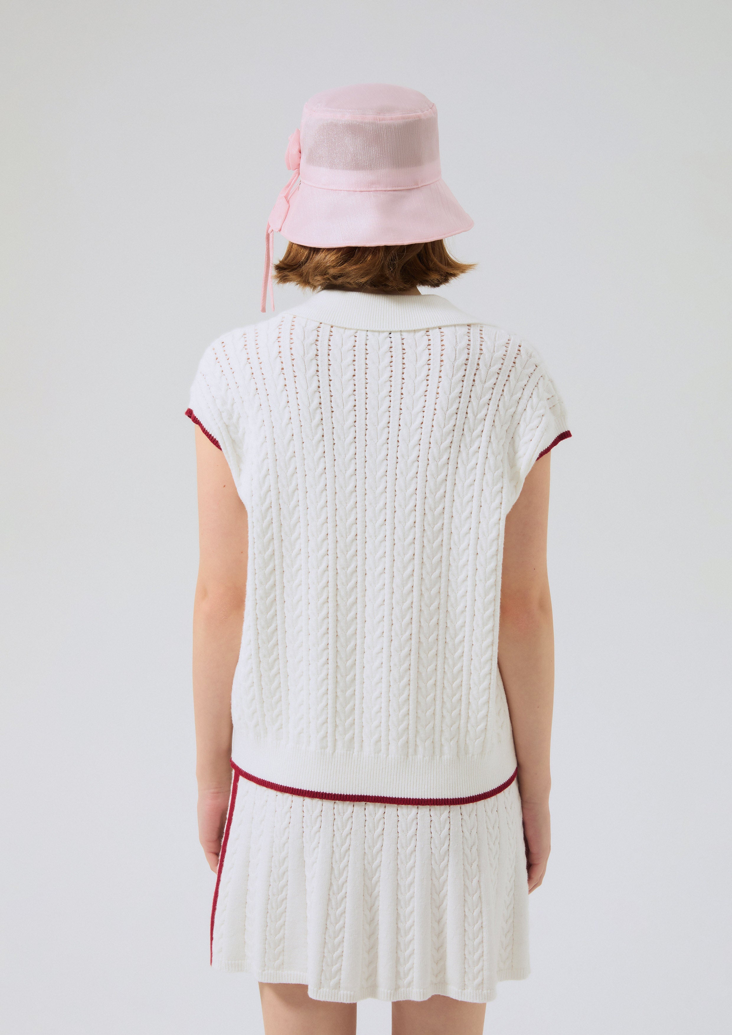 เสื้อถักเคเบิ้ลนิตปักโลโก้ คอลเลกชัน Like a Virgin