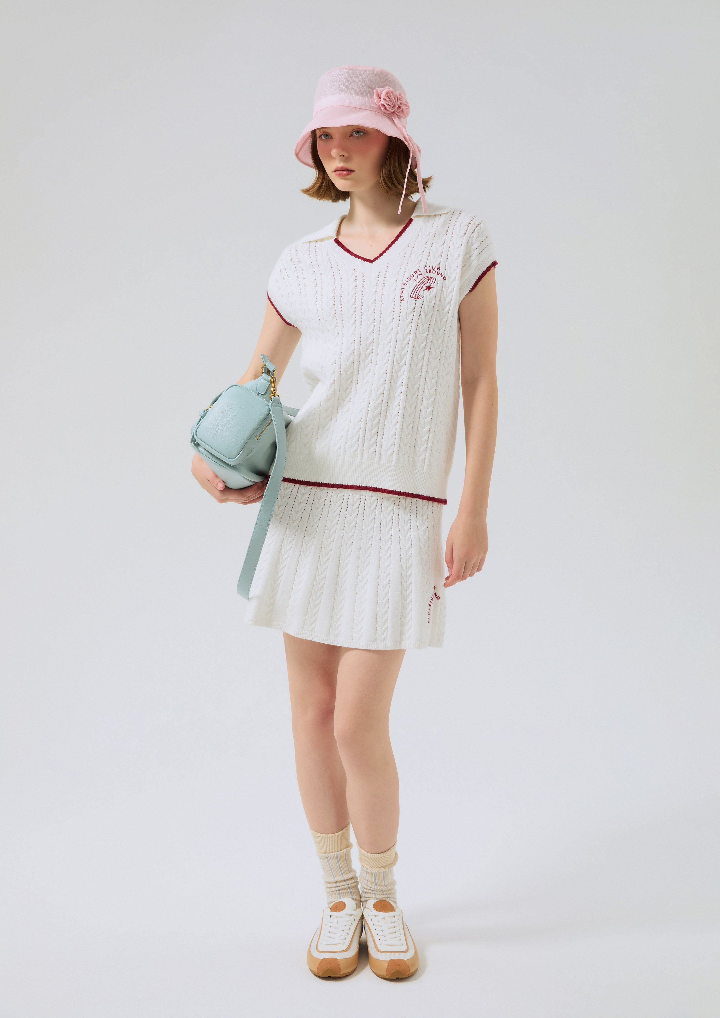 เสื้อถักเคเบิ้ลนิตปักโลโก้ คอลเลกชัน Like a Virgin