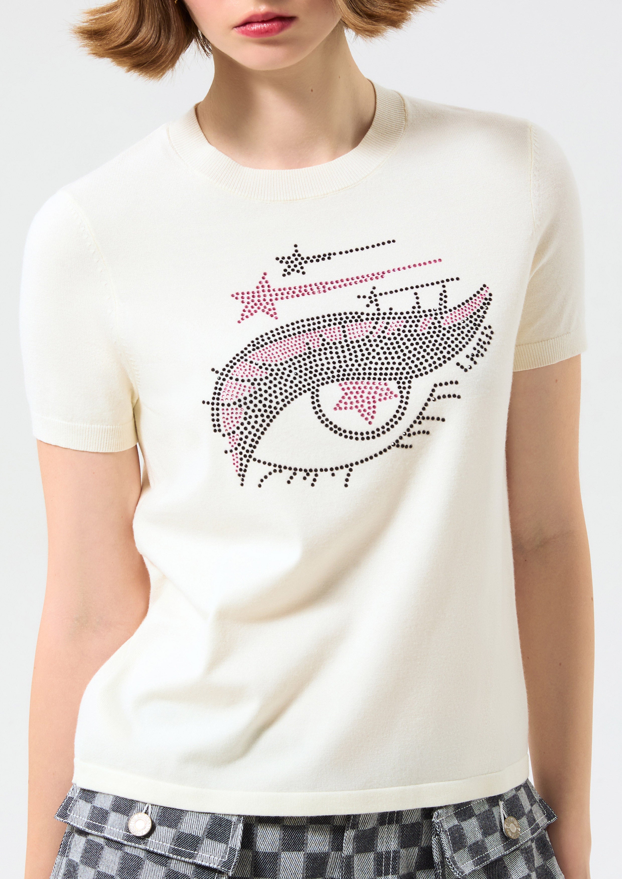 เสื้อแขนสั้นแต่งคริสตัลฮอตฟิกซ์ คอลเลกชัน Like a Virgin