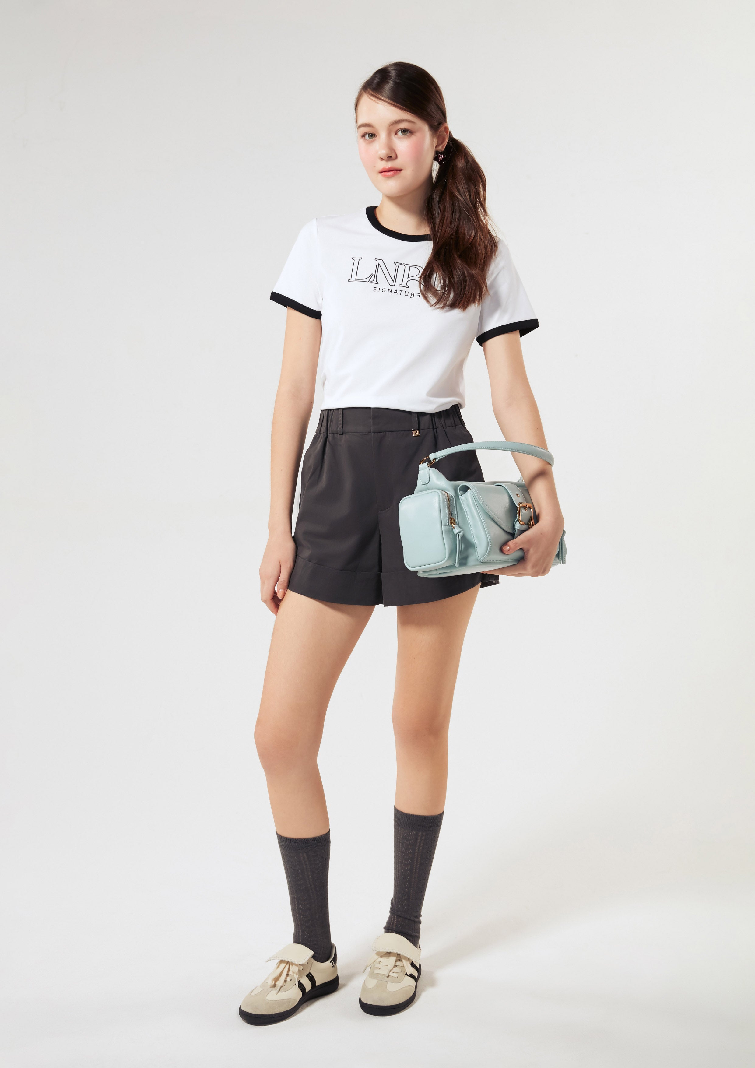 Contrast Logo T-Shirt Signature