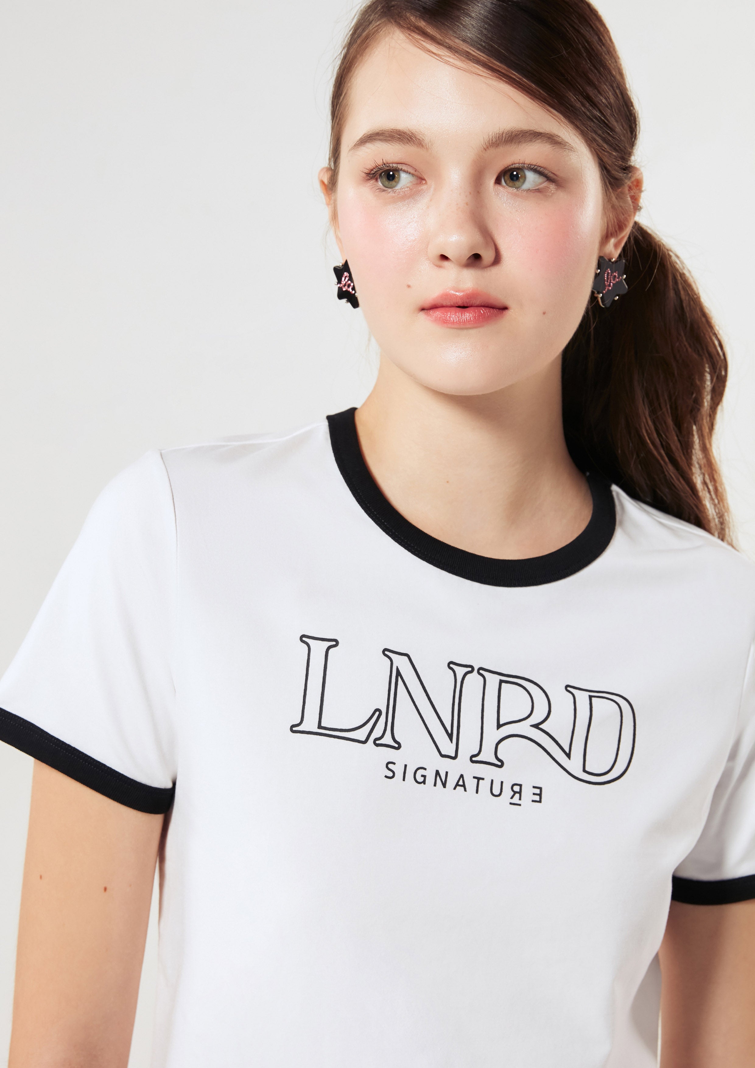 Contrast Logo T-Shirt Signature