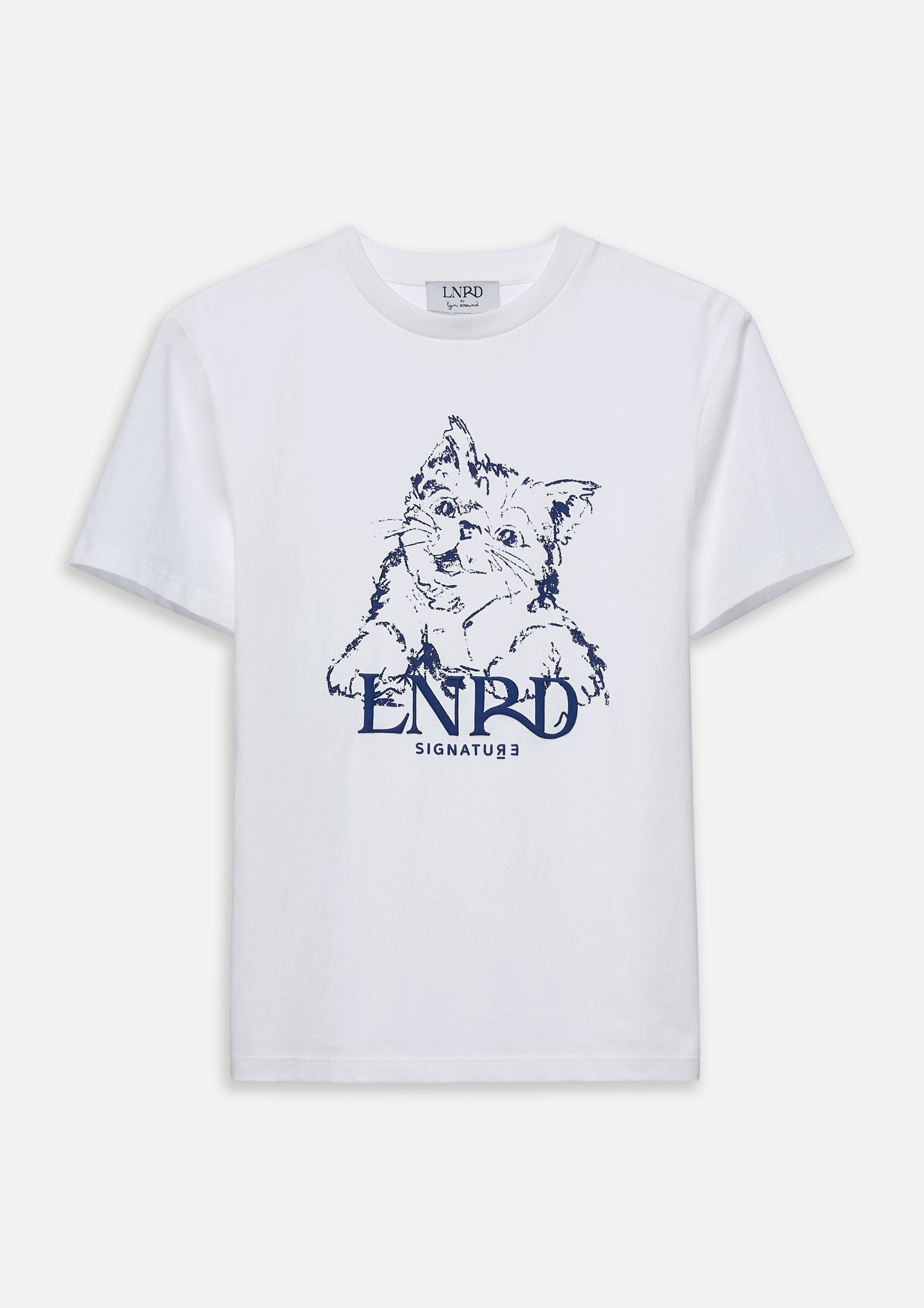Create Your Signature Look with Cat Print With Logo Slim Fit T