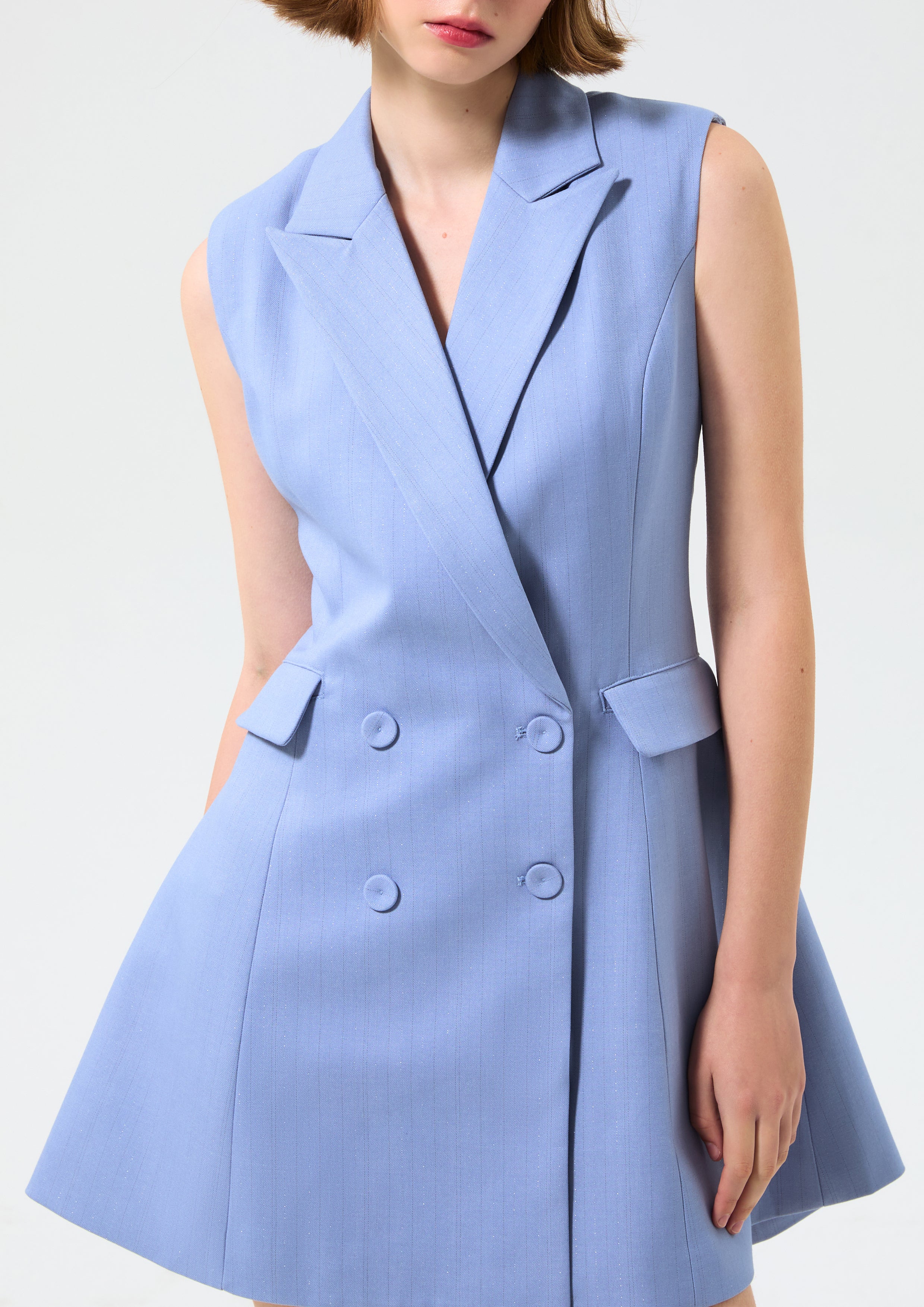 เดรสสั้นแขนกุดกระดุมสองแถว คอลเลกชัน Miracle Voyard