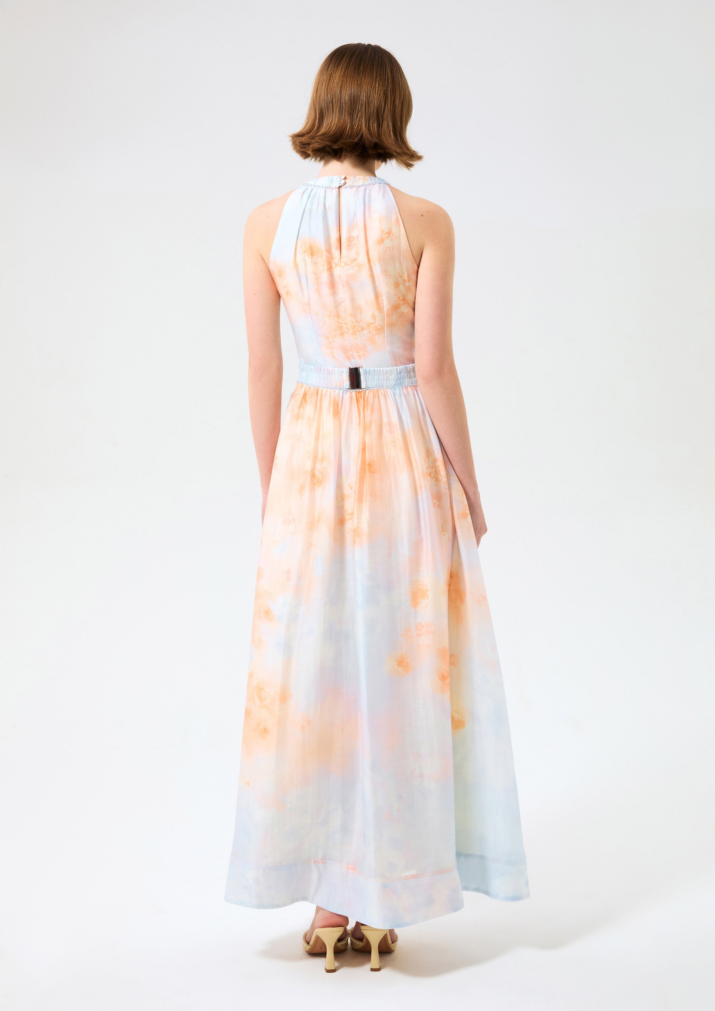 เดรสยาวคล้องคอพิมพ์ลาย คอลเลกชัน Rosewood Fleur