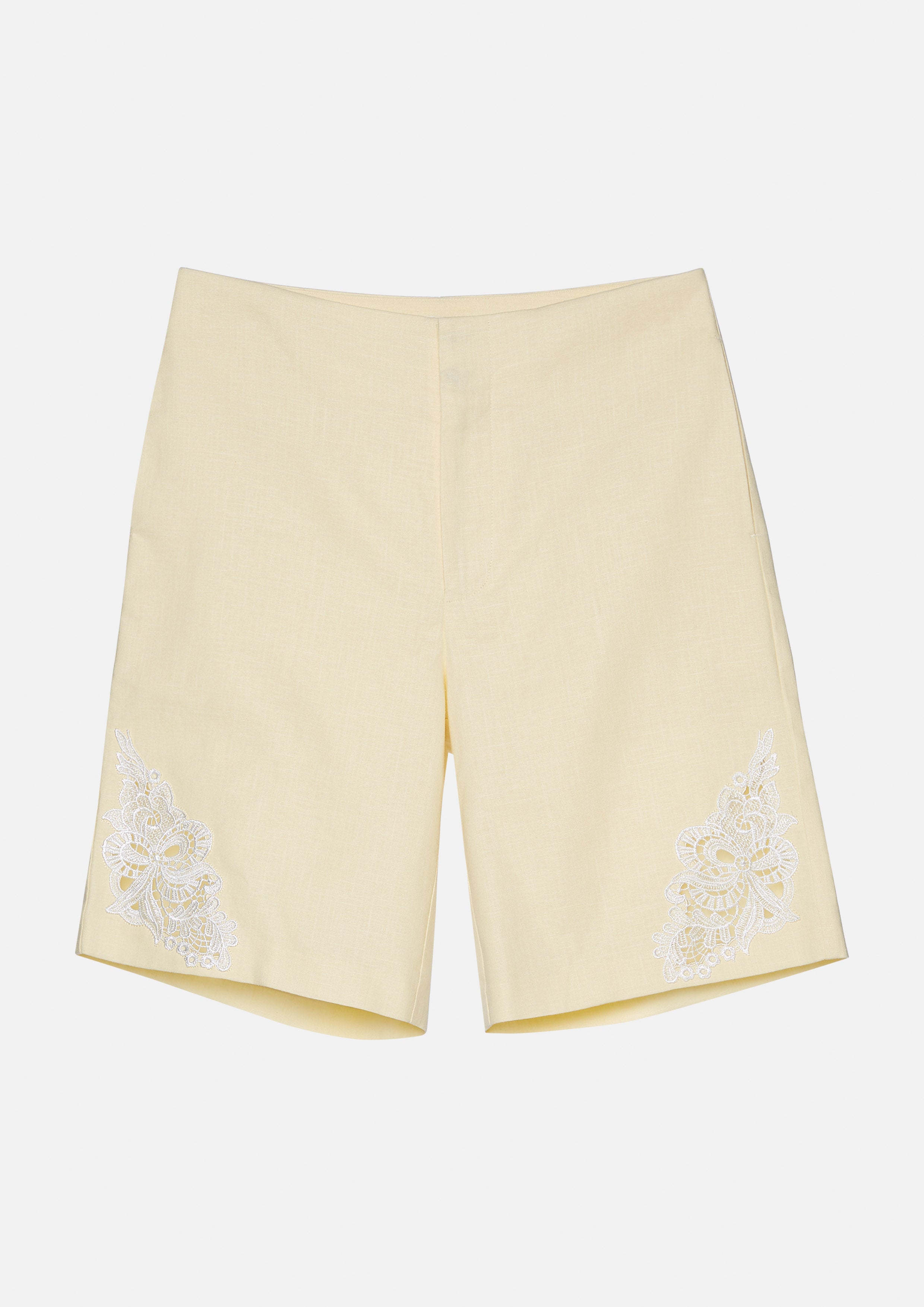 กางเกงขาสั้นแต่งพาแนลผ้าลูกไม้ คอลเลกชัน Rosewood Fleur