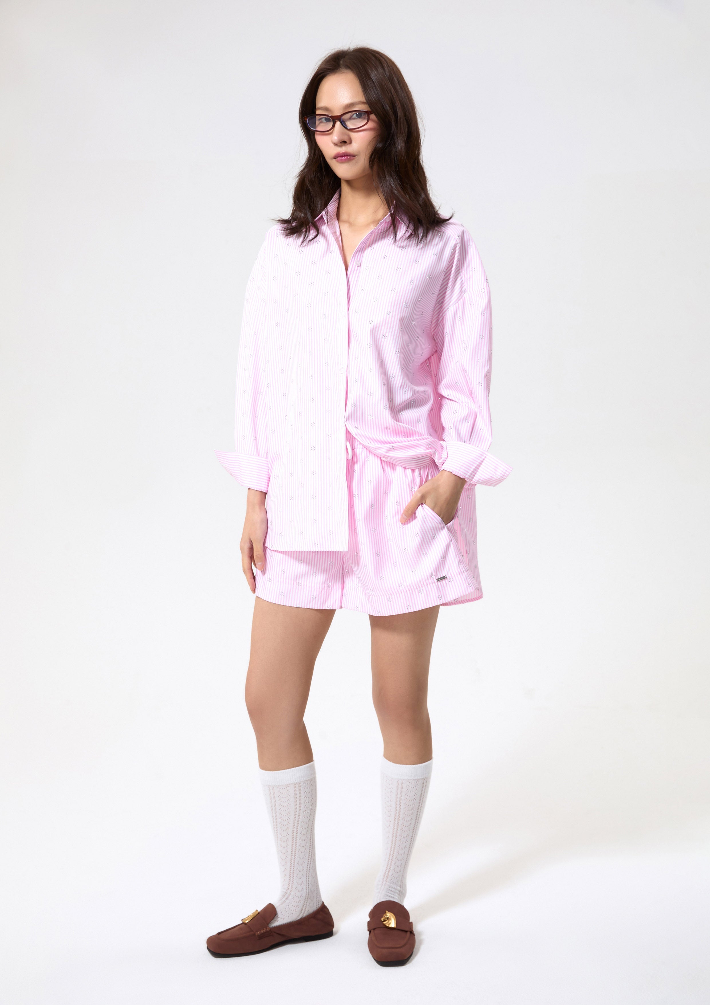 เสื้อเชิ้ตแขนยาวลายทาง คอลเลกชัน Like a Virgin