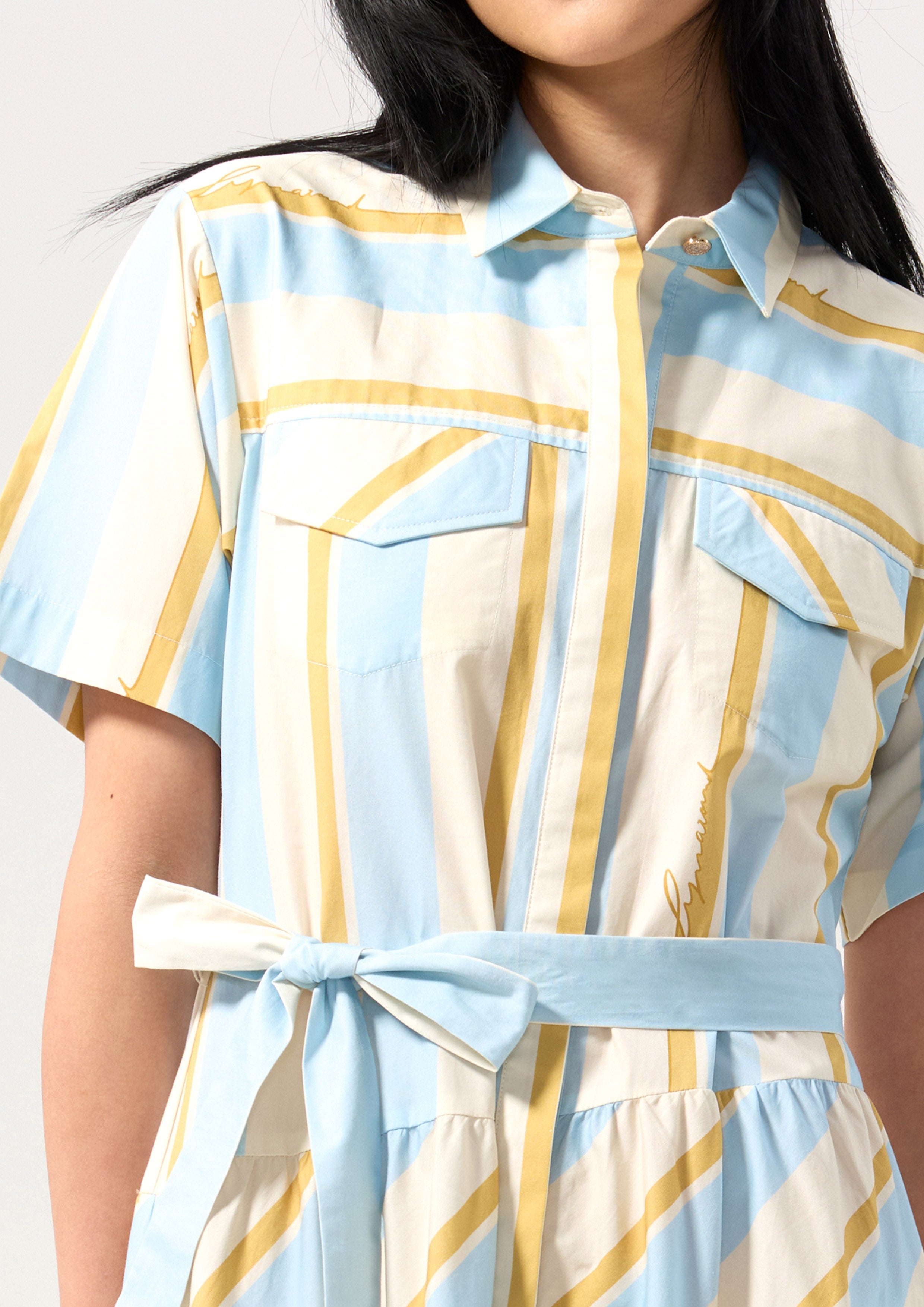 เดรสคลุมเข่าลายทางพร้อมเชือกผูกเอว คอลเลกชัน Blossom Elegance