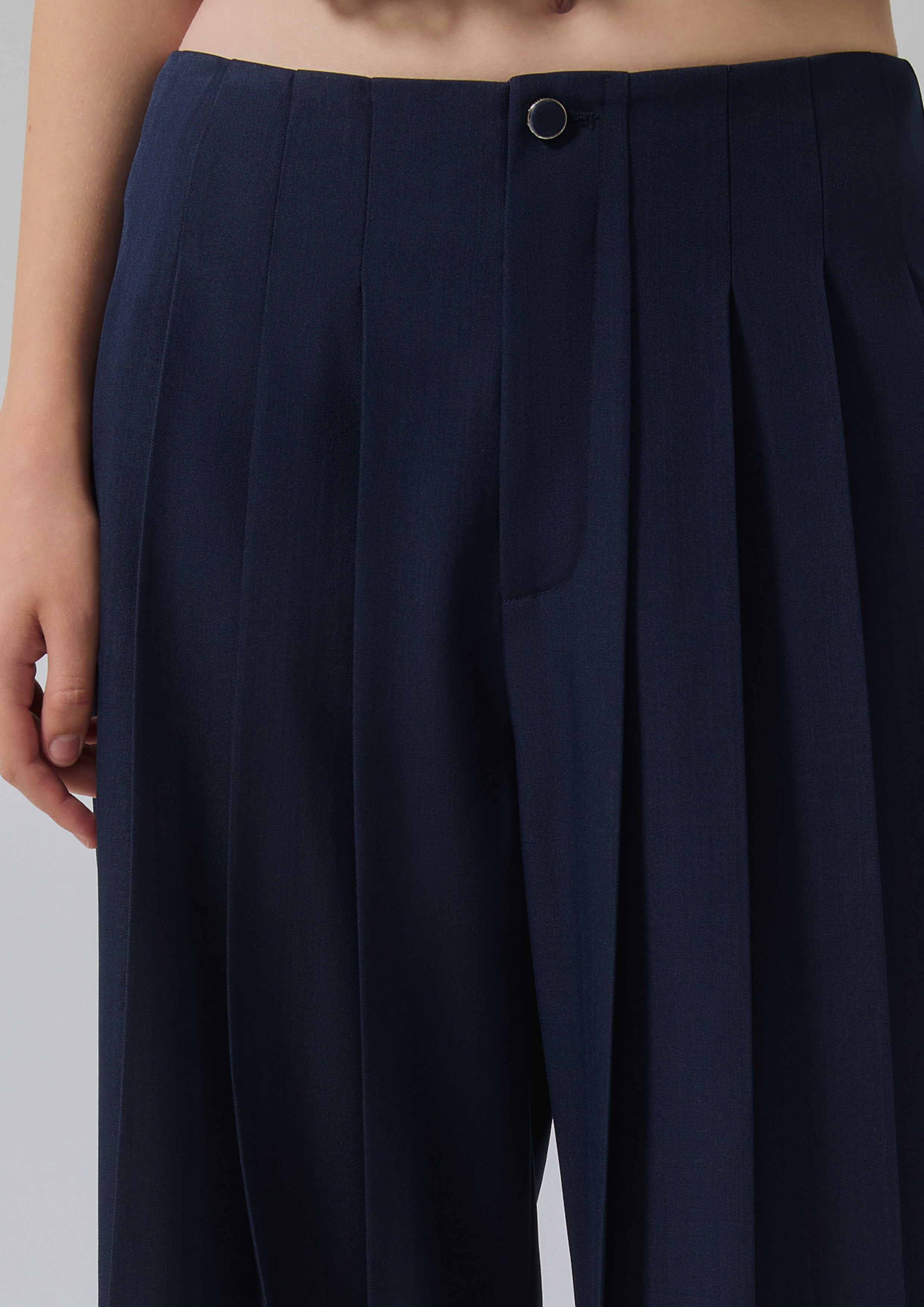 กางเกงขายาวจับจีบ คอลเลคชัน Bloom Affair