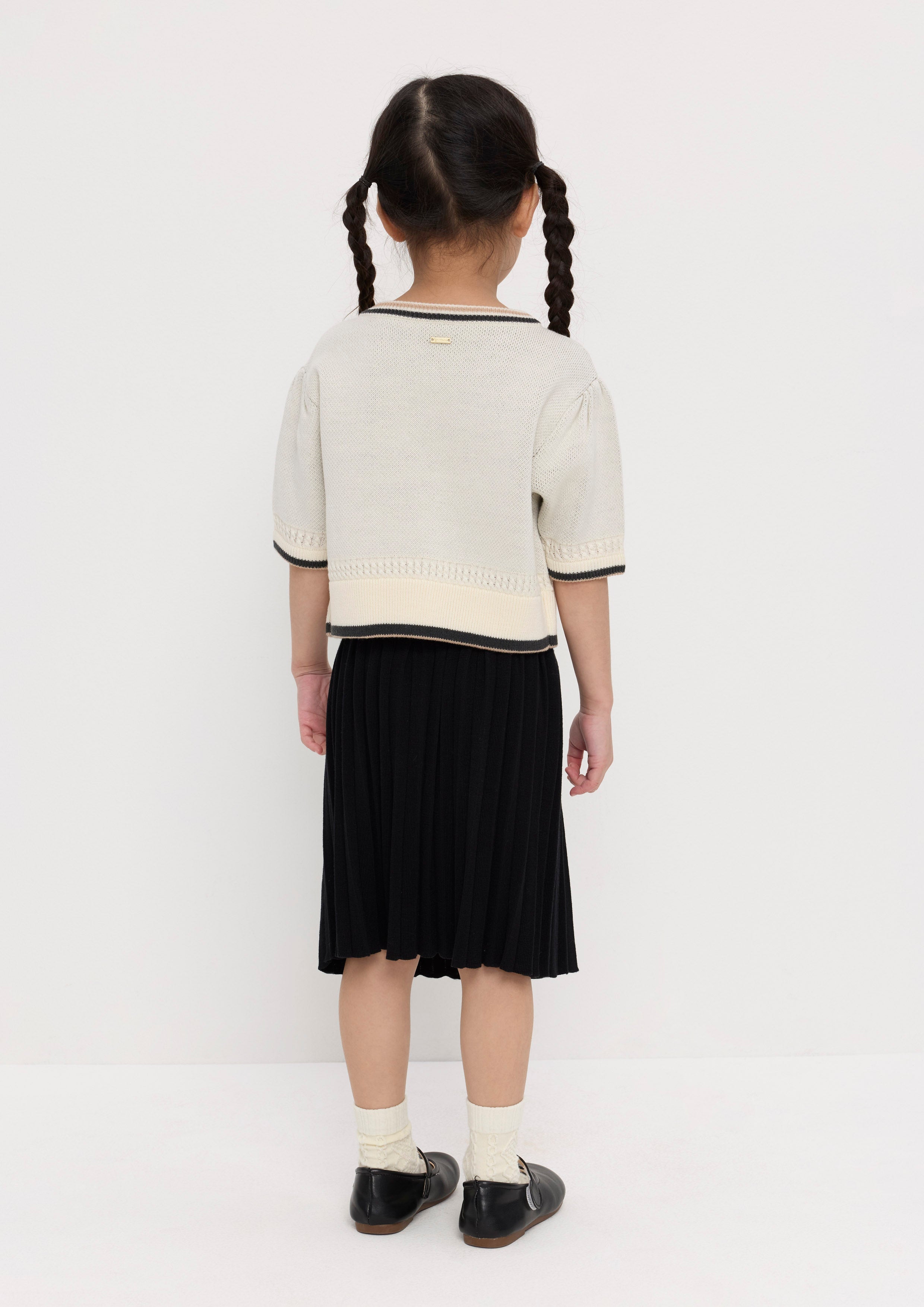 เสื้อนิตแขนสั้นปักลาย สำหรับเด็กผู้หญิง คอลเลกชัน La Femme Demure