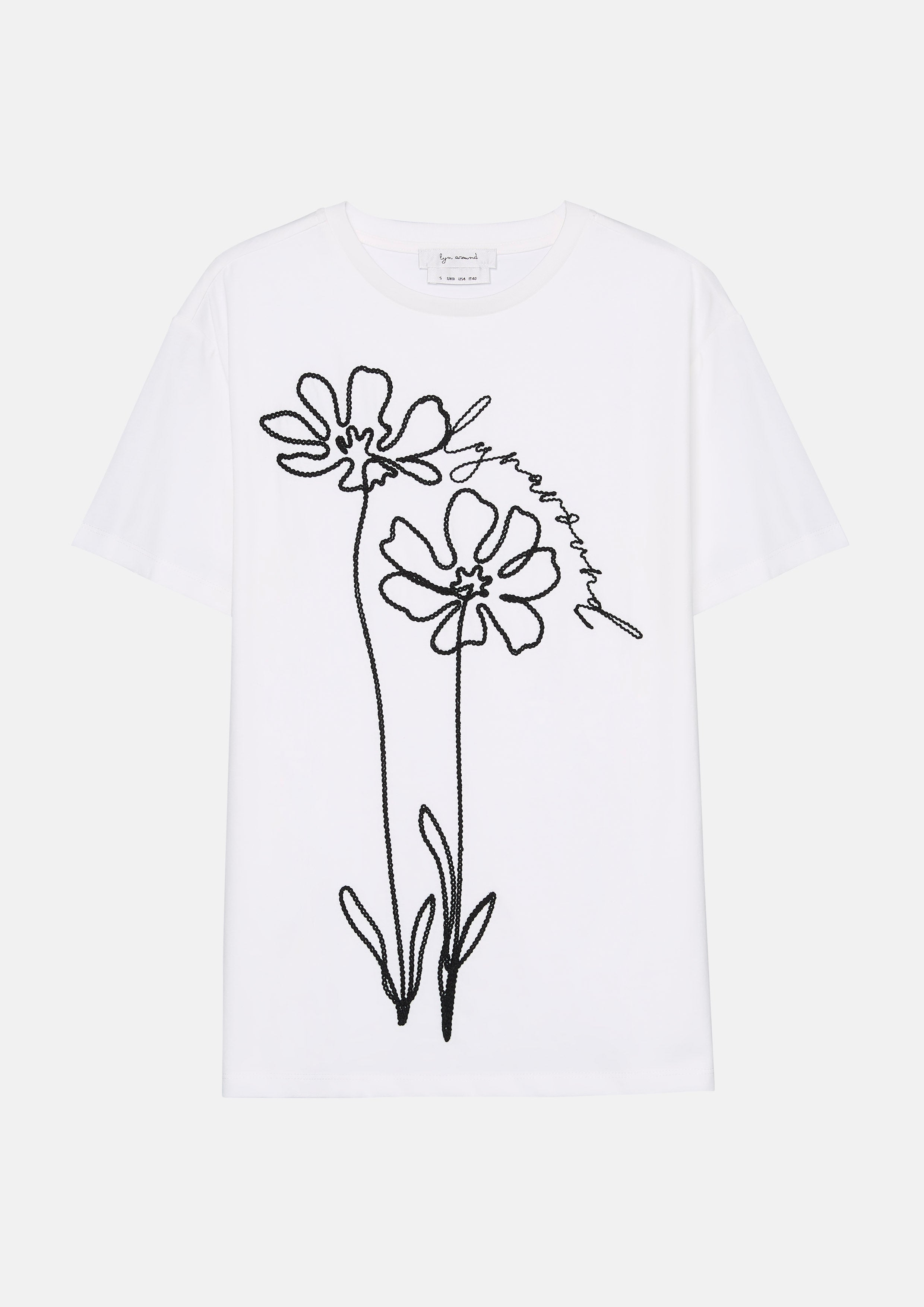 เสื้อยืดแขนสั้นปักลายดอกไม้ คอลเลกชัน Bloom in Shade & Shadow