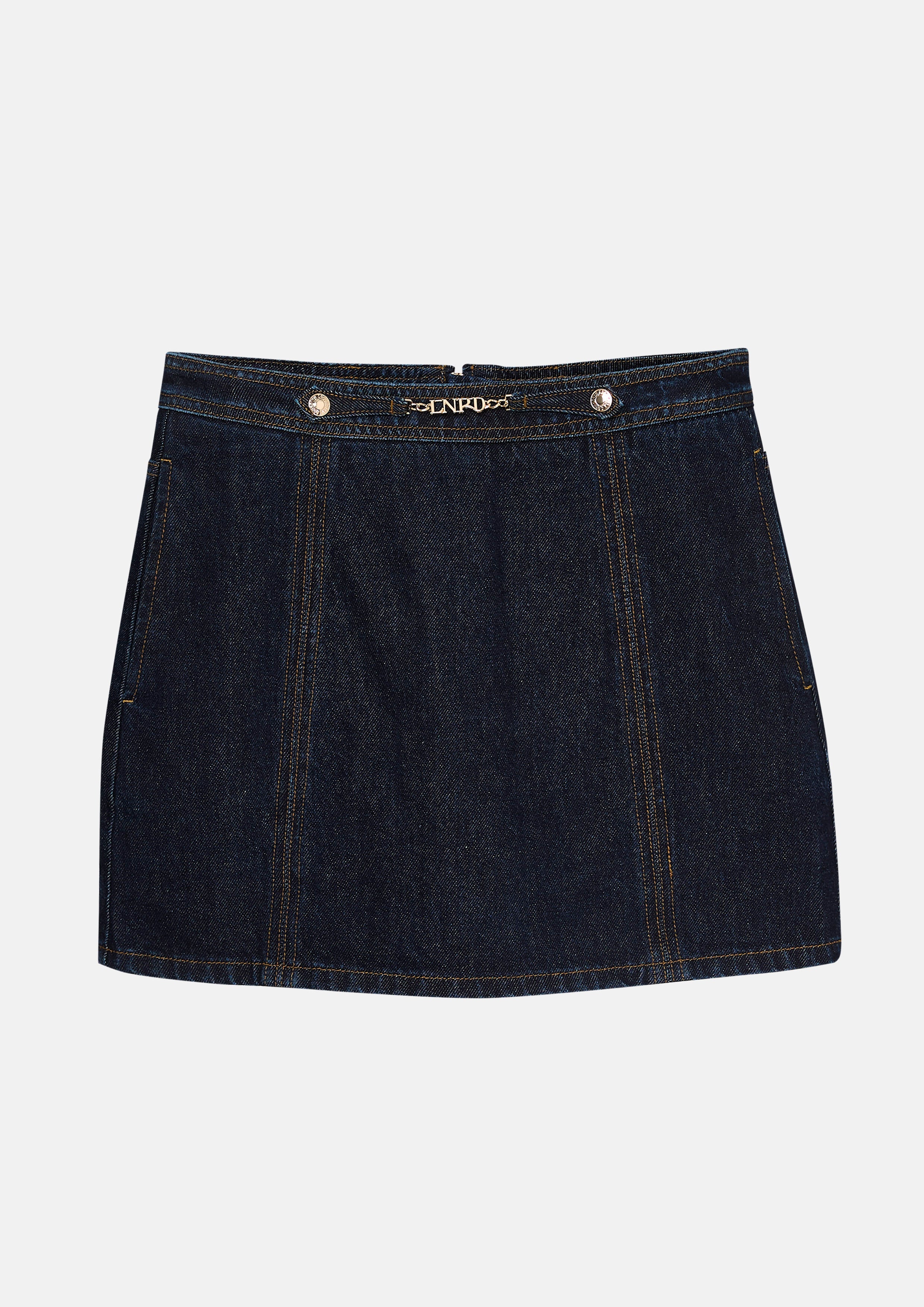 กระโปรงสั้นเดนิมแต่งโลโก้ฮาร์ดแวร์โลหะ คอลเลกชัน Basic Denim