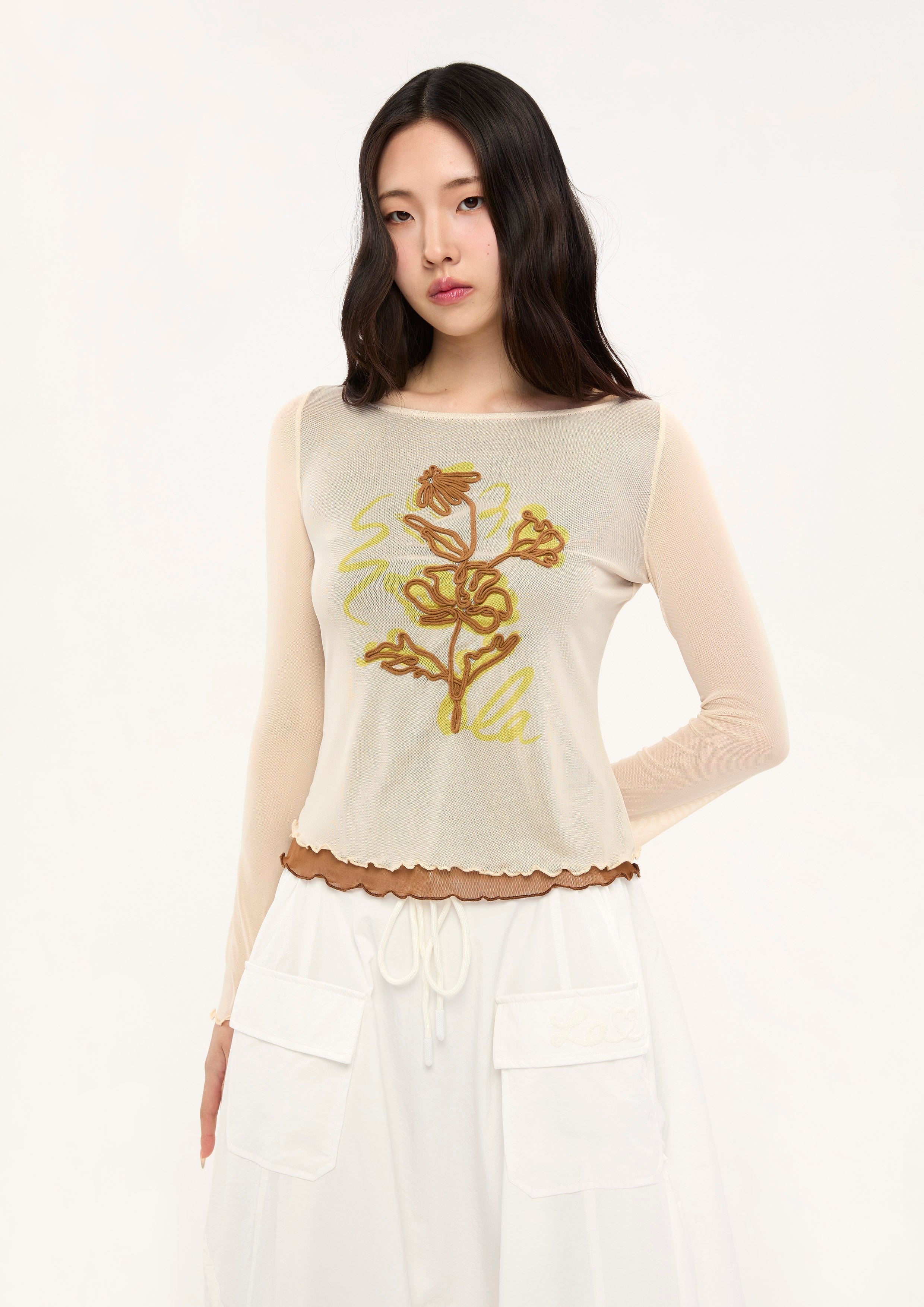 เสื้อแขนยาวผ้าเชียร์ปักลายดอกไม้ คอลเลกชัน Bloom in Shade & Shadow