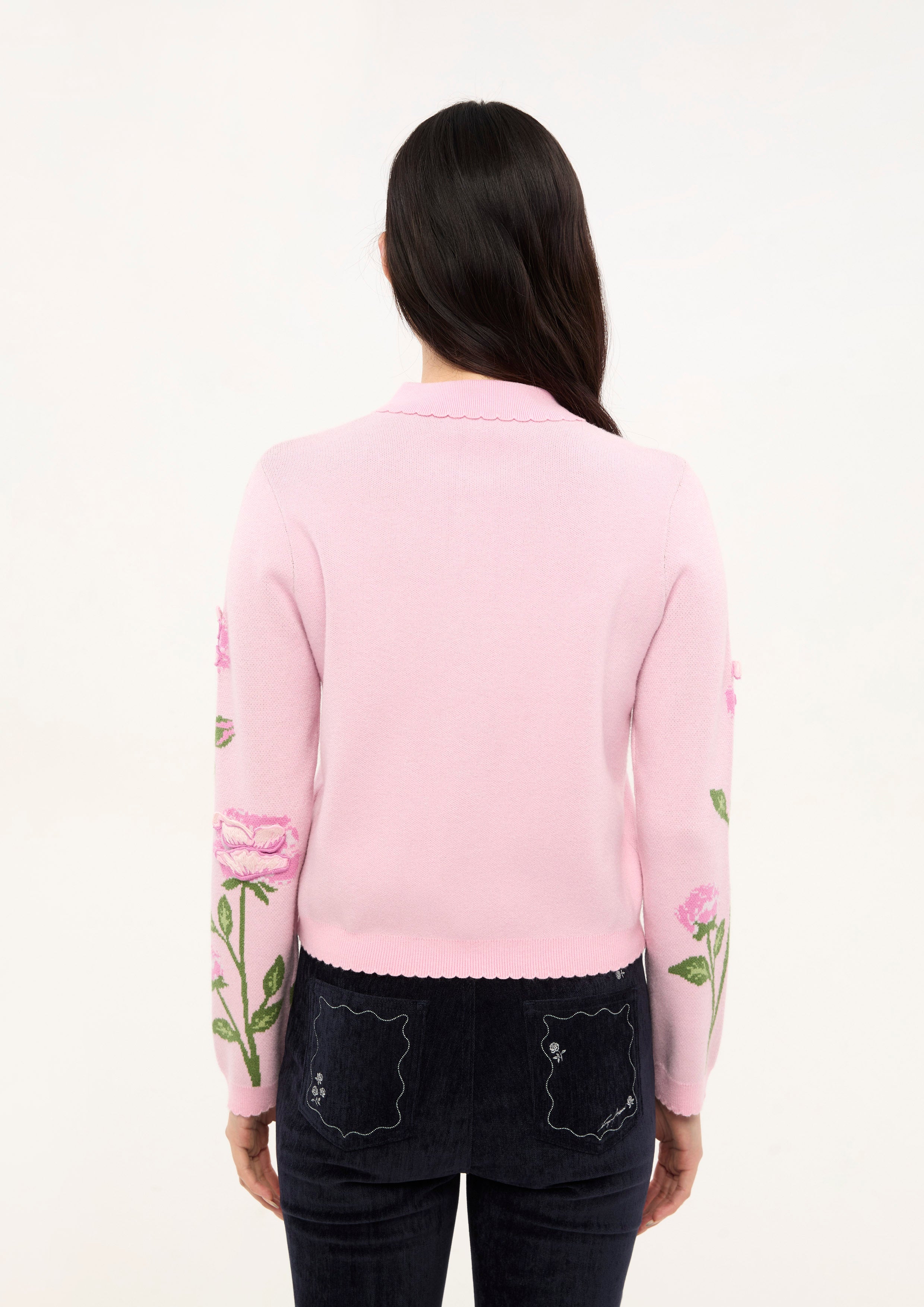 เสื้อแขนยาวปักลายดอกกุหลาบ คอลเลกชัน Sweet Nothing