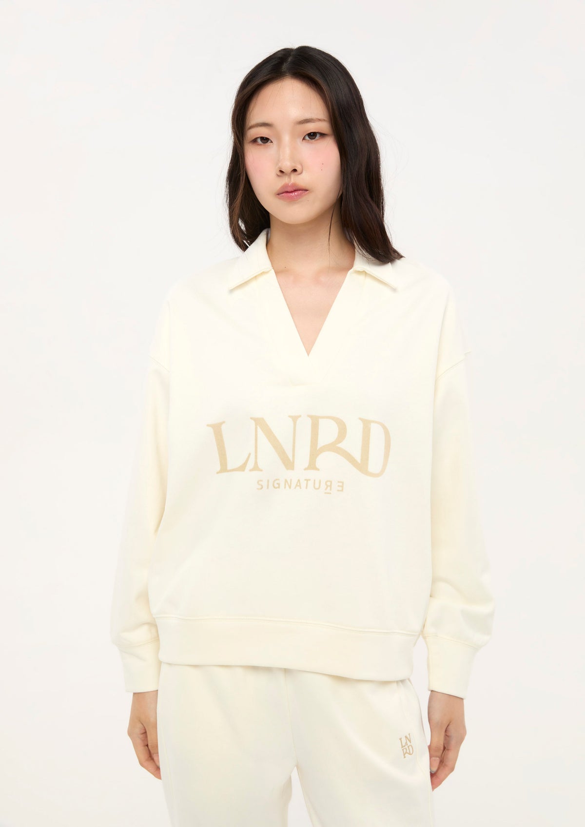 เสื้อพูลโอเวอร์แขนยาวพิมพ์โลโก้ คอลเลกชัน LNRD Signature