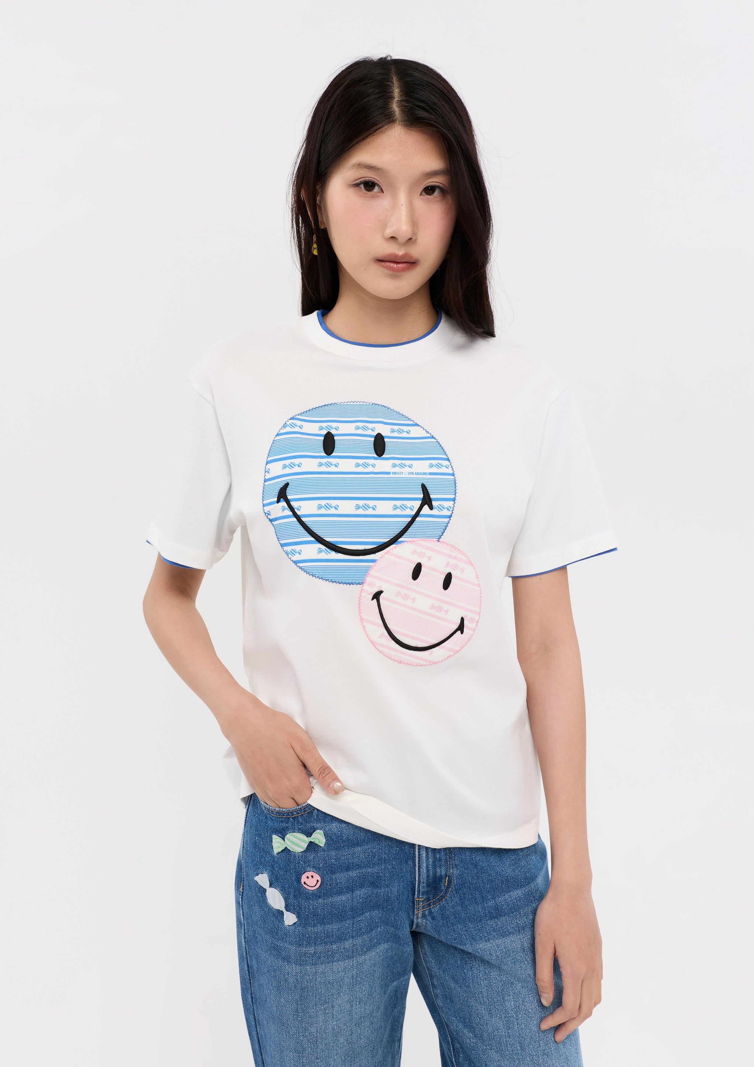 เสื้อยืดแขนสั้นพิมพ์ลาย คอลเลกชัน Lyn around x SMILEY