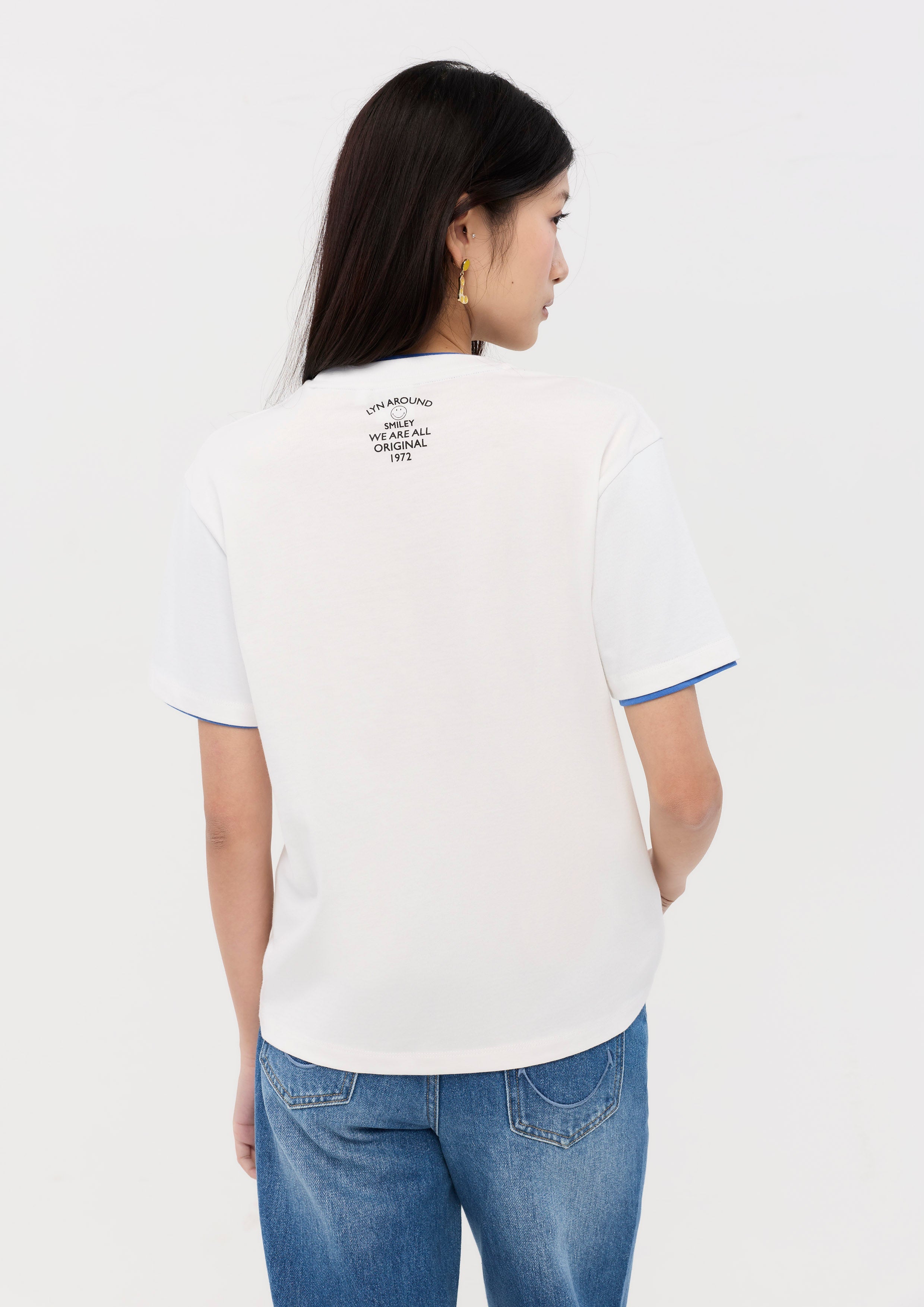 เสื้อยืดแขนสั้นพิมพ์ลาย คอลเลกชัน Lyn around x SMILEY