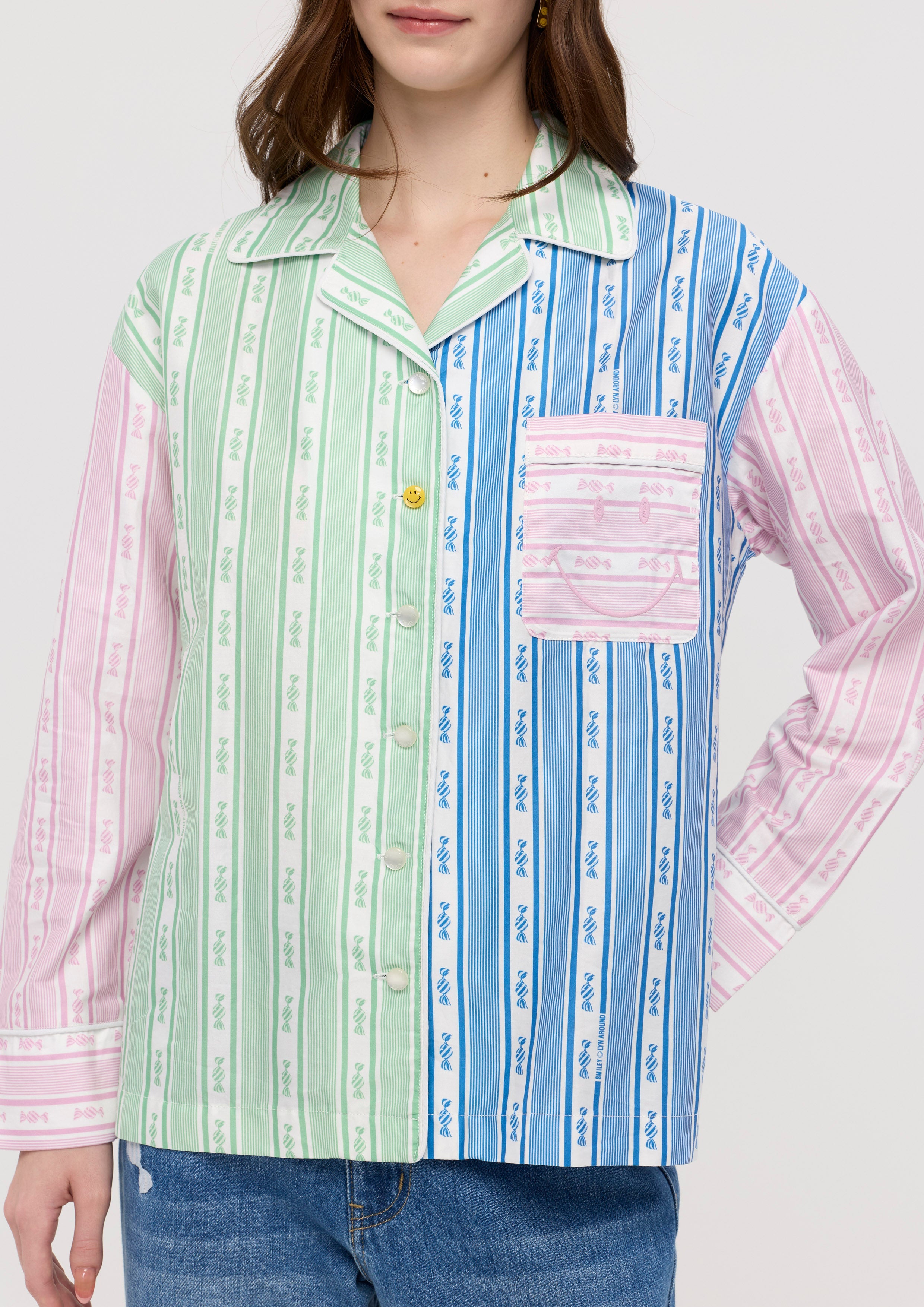 เสื้อเชิ้ตแขนยาวพิมพ์ลายกราฟฟิค คอลเลกชัน Lyn around x SMILEY