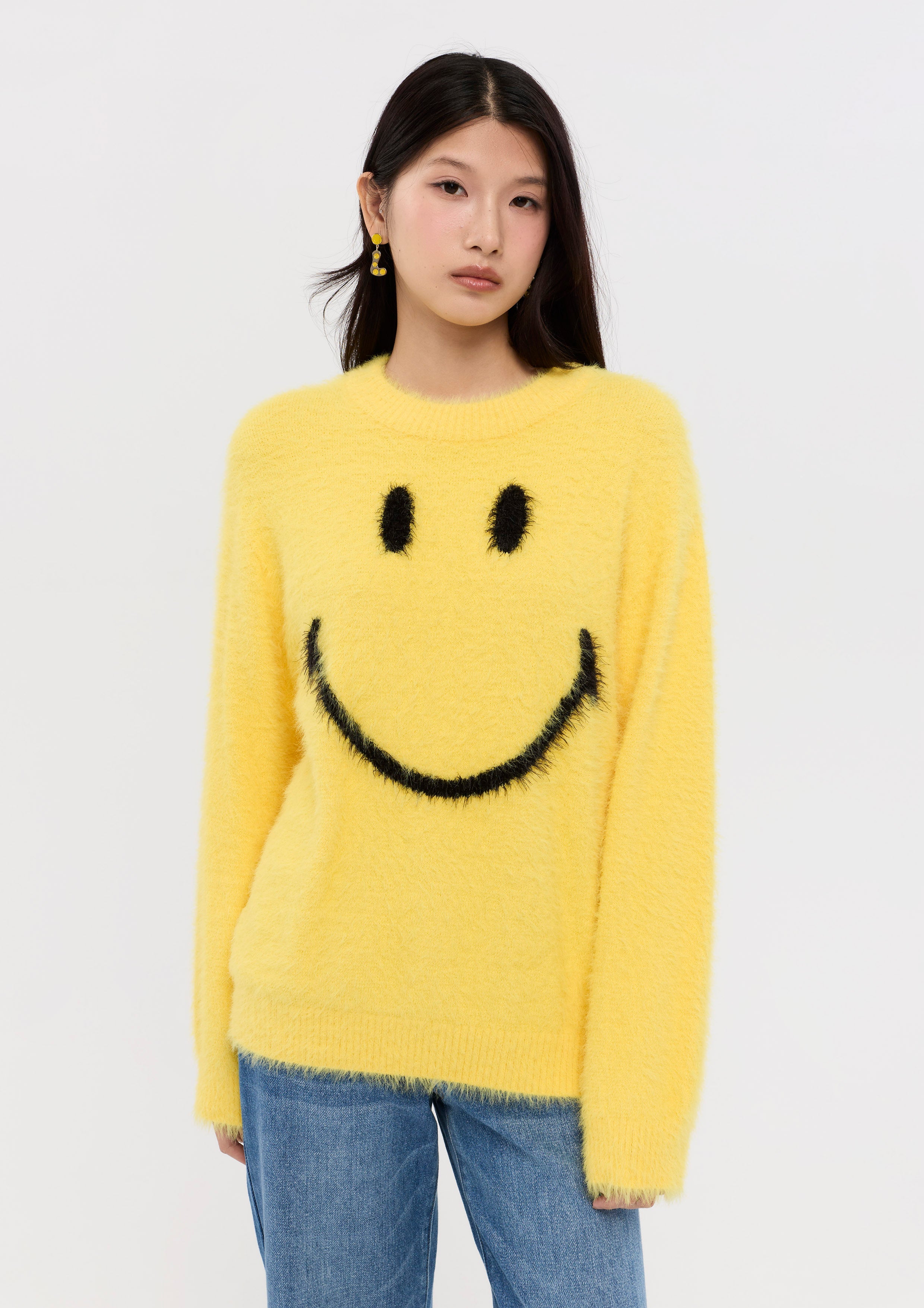 เสื้อพูลโอเวอร์แขนยาวผ้านิตพิมพ์ลาย คอลเลกชัน Lyn around x SMILEY
