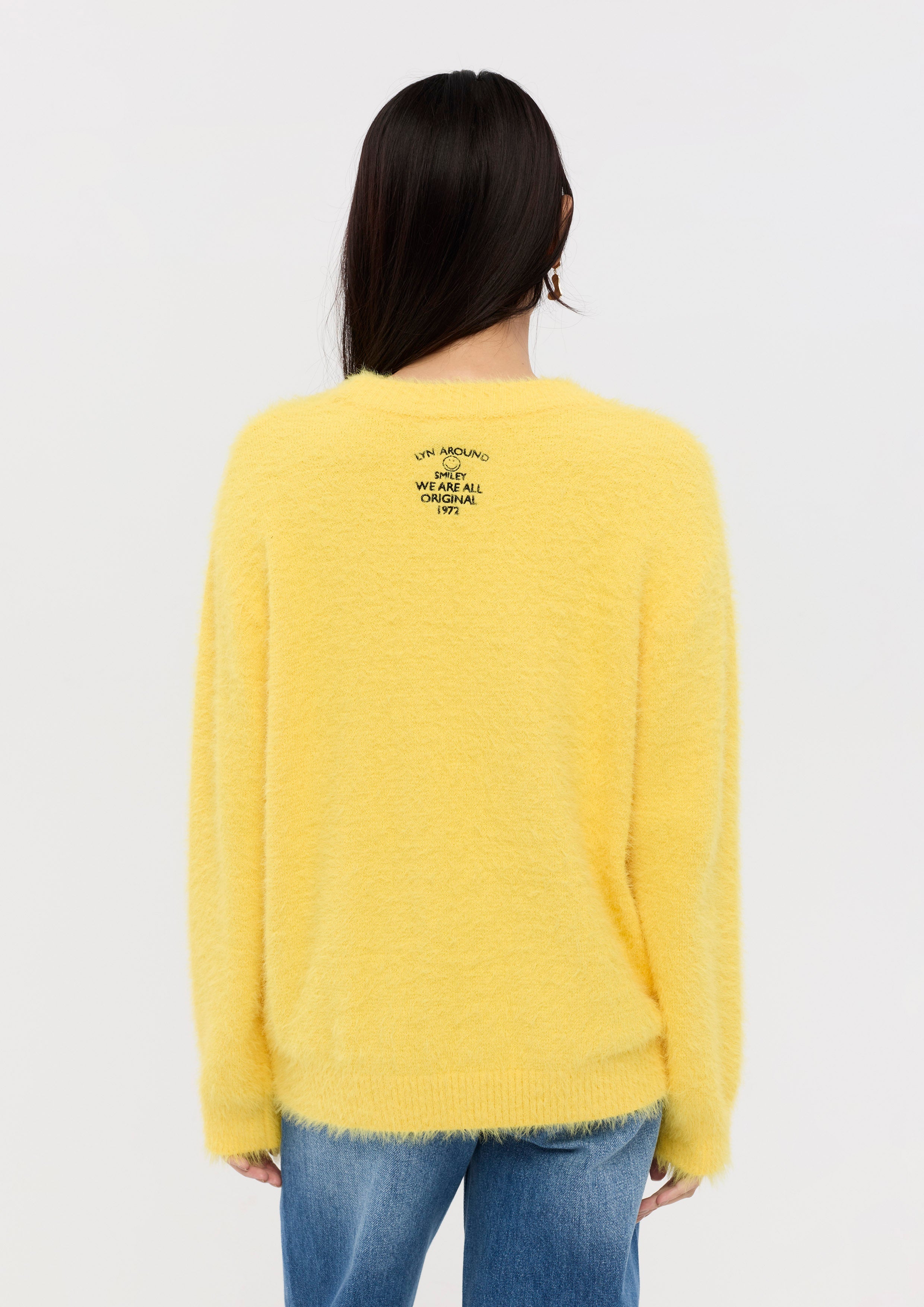 เสื้อพูลโอเวอร์แขนยาวผ้านิตพิมพ์ลาย คอลเลกชัน Lyn around x SMILEY