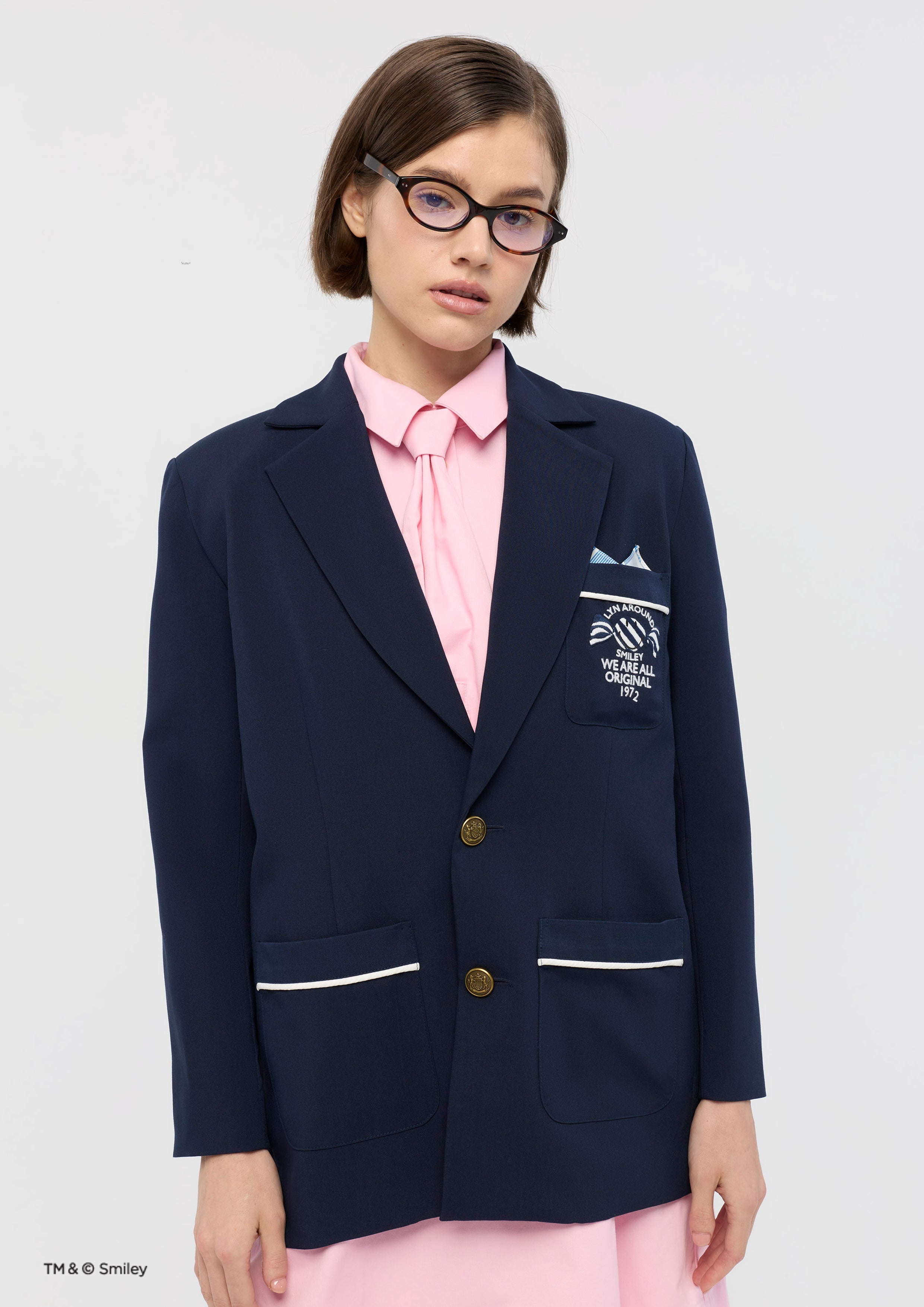 เสื้อแจ็คเก็ตแขนยาวปักลาย คอลเลกชัน Lyn around x SMILEY