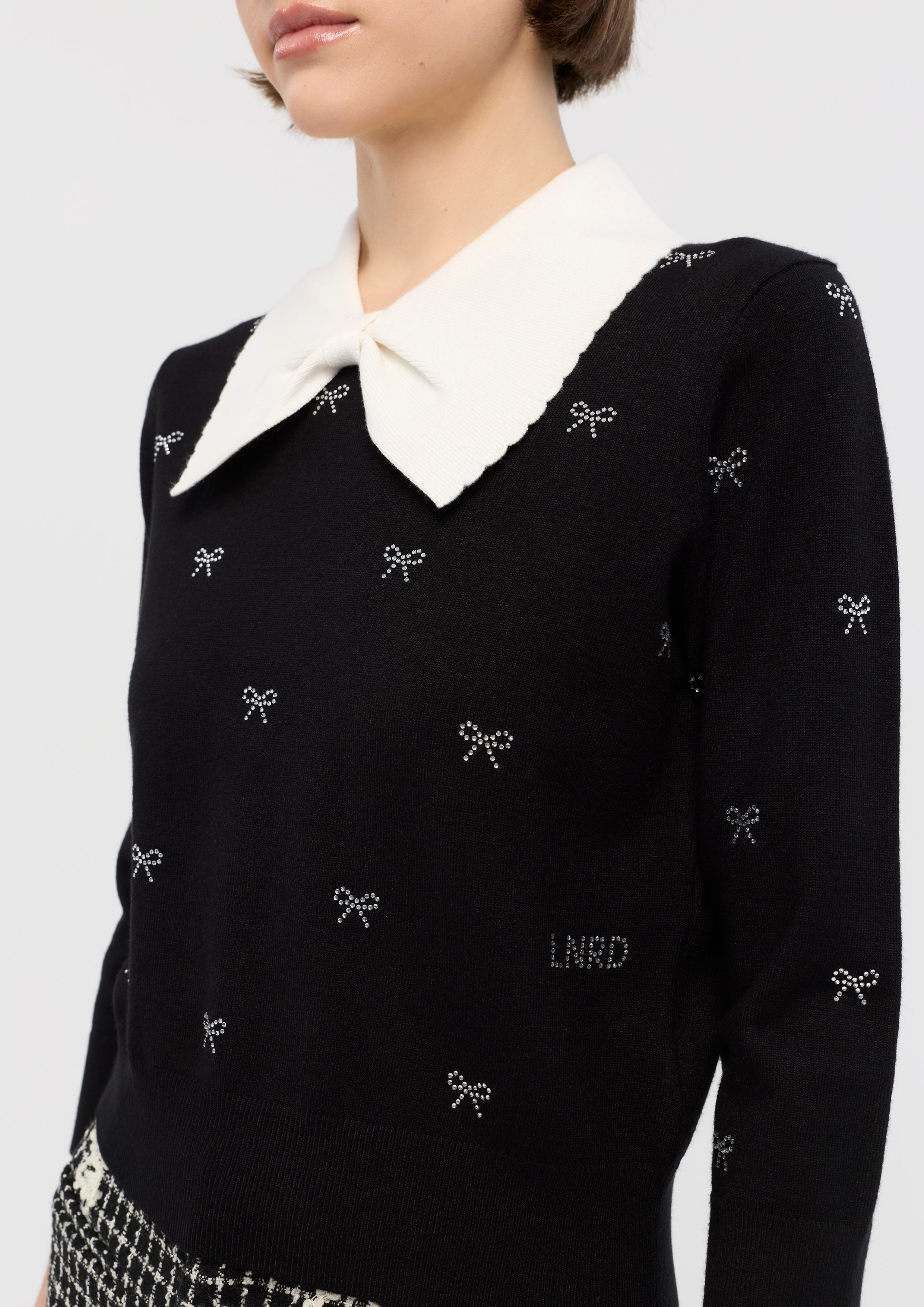 เสื้อพูลโอเวอร์แขนยาวแต่งโบคริสตัล คอลเลกชัน Mon Petit Ruban