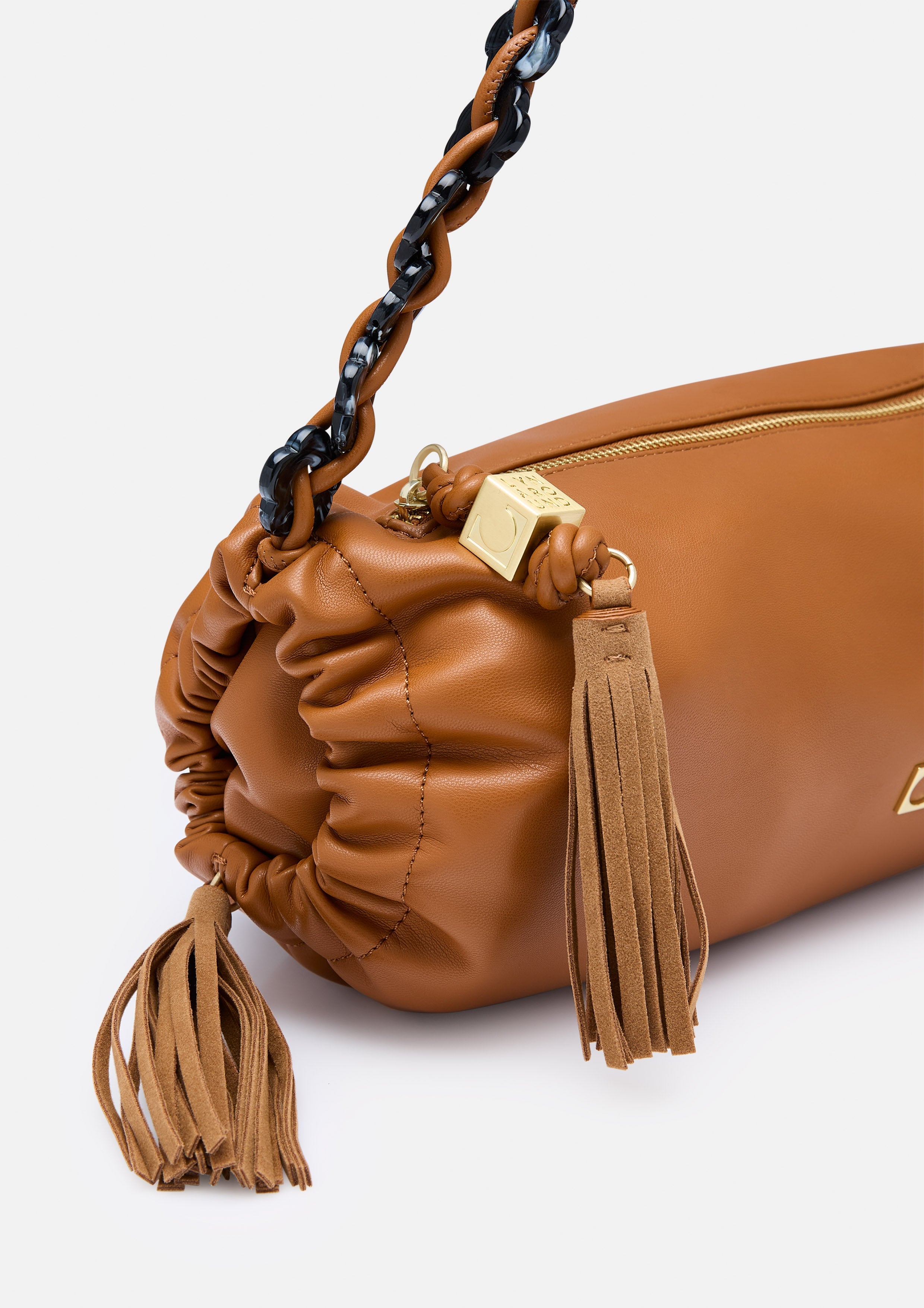 Trivon Shoulder Bag