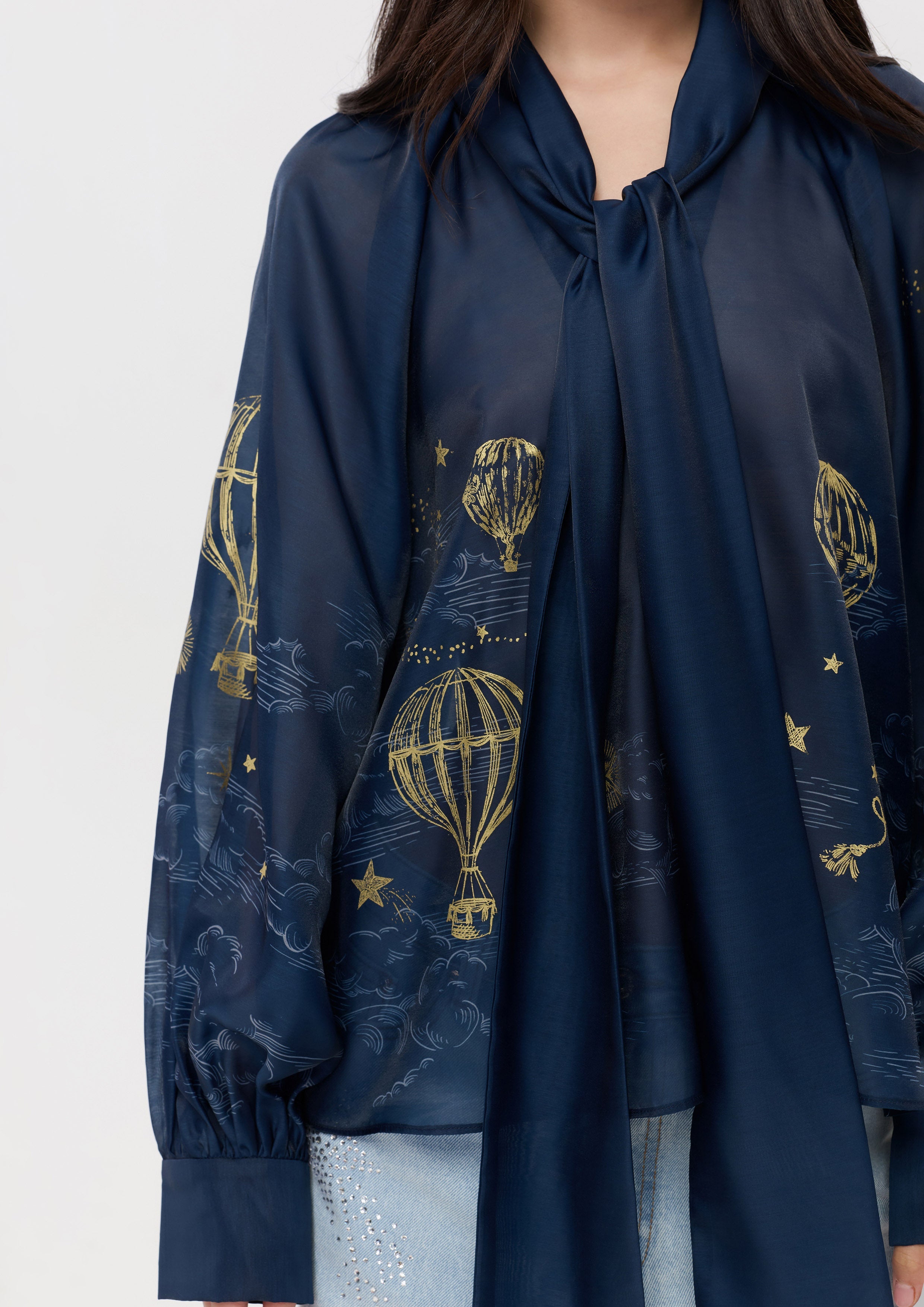 เสื้อเบลาส์แขนยาวพิมพ์ลาย คอลเลกชัน Lune d'Air