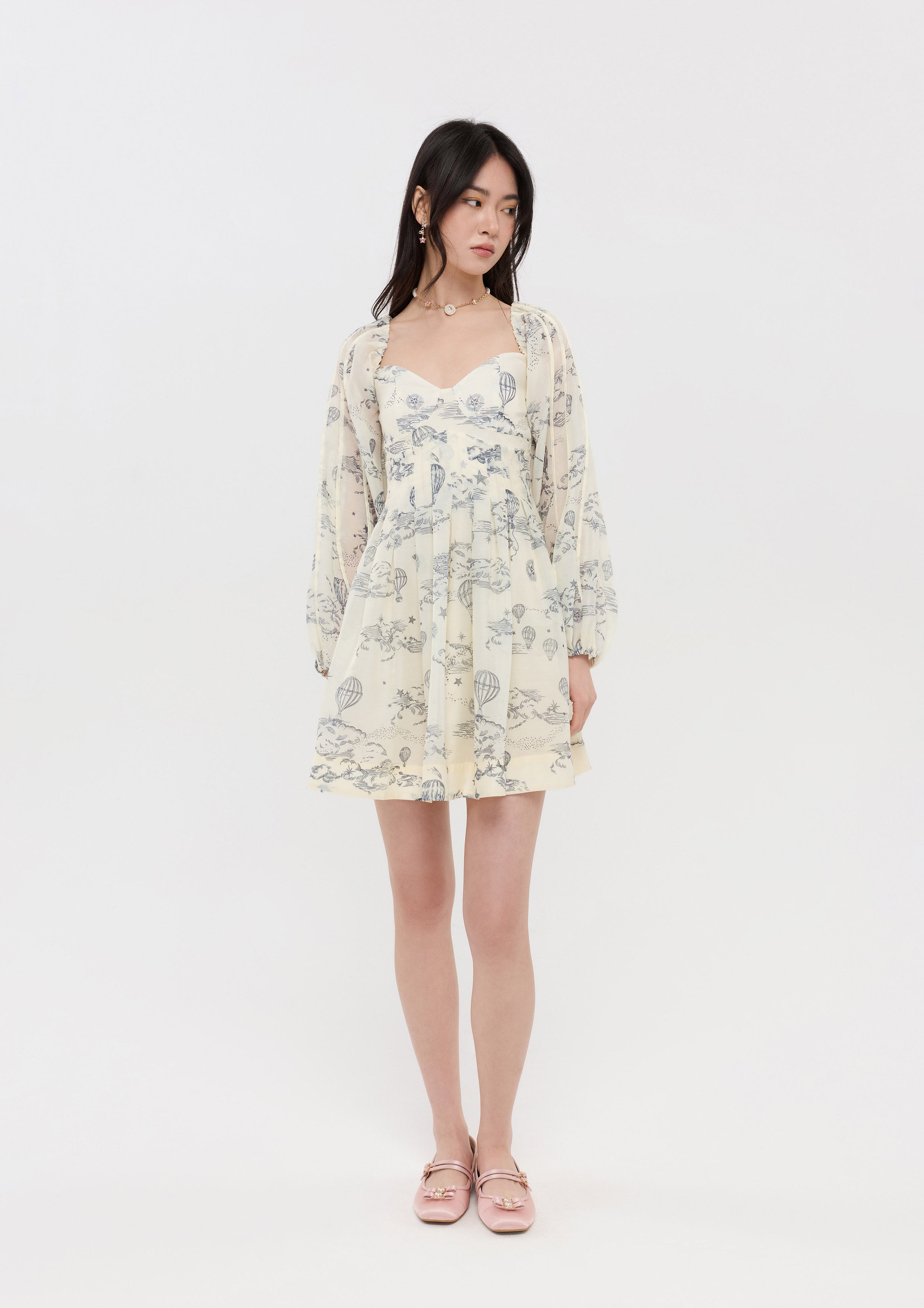เดรสสั้นพิมพ์ลายแขนยาว คอลเลกชัน Lune d'Air