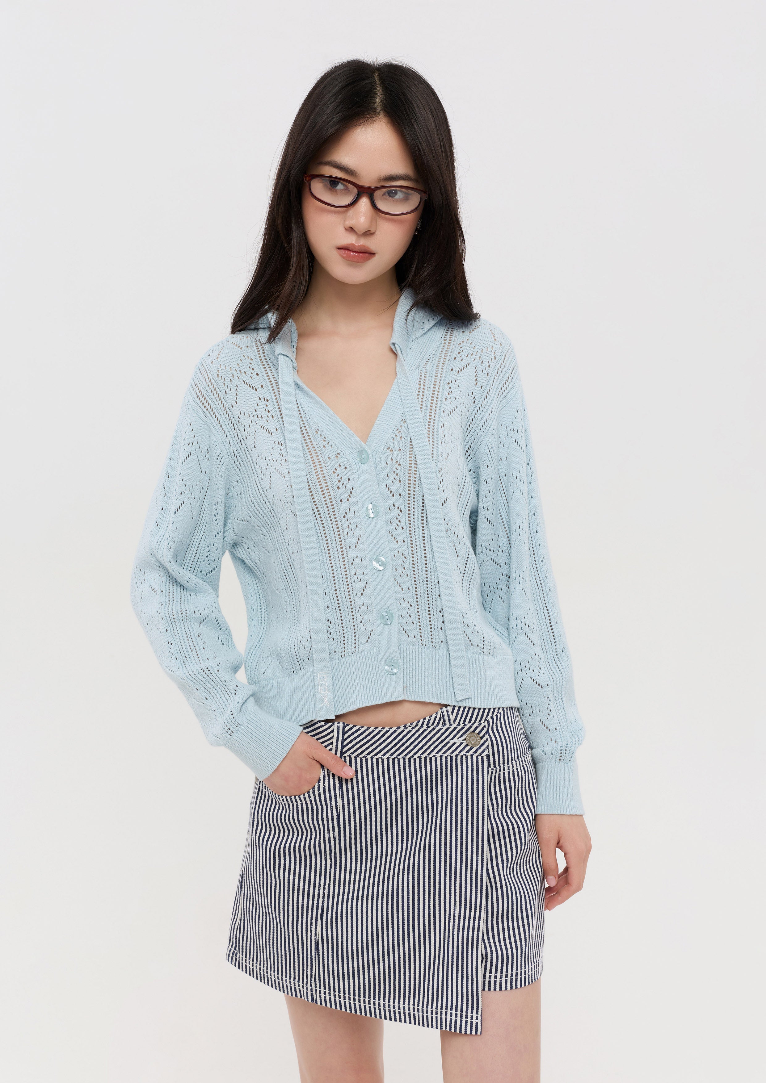 เสื้อคาร์ดิแกนครอปแขนยาวผ้านิต คอลเลกชัน Pristine Blue Sky