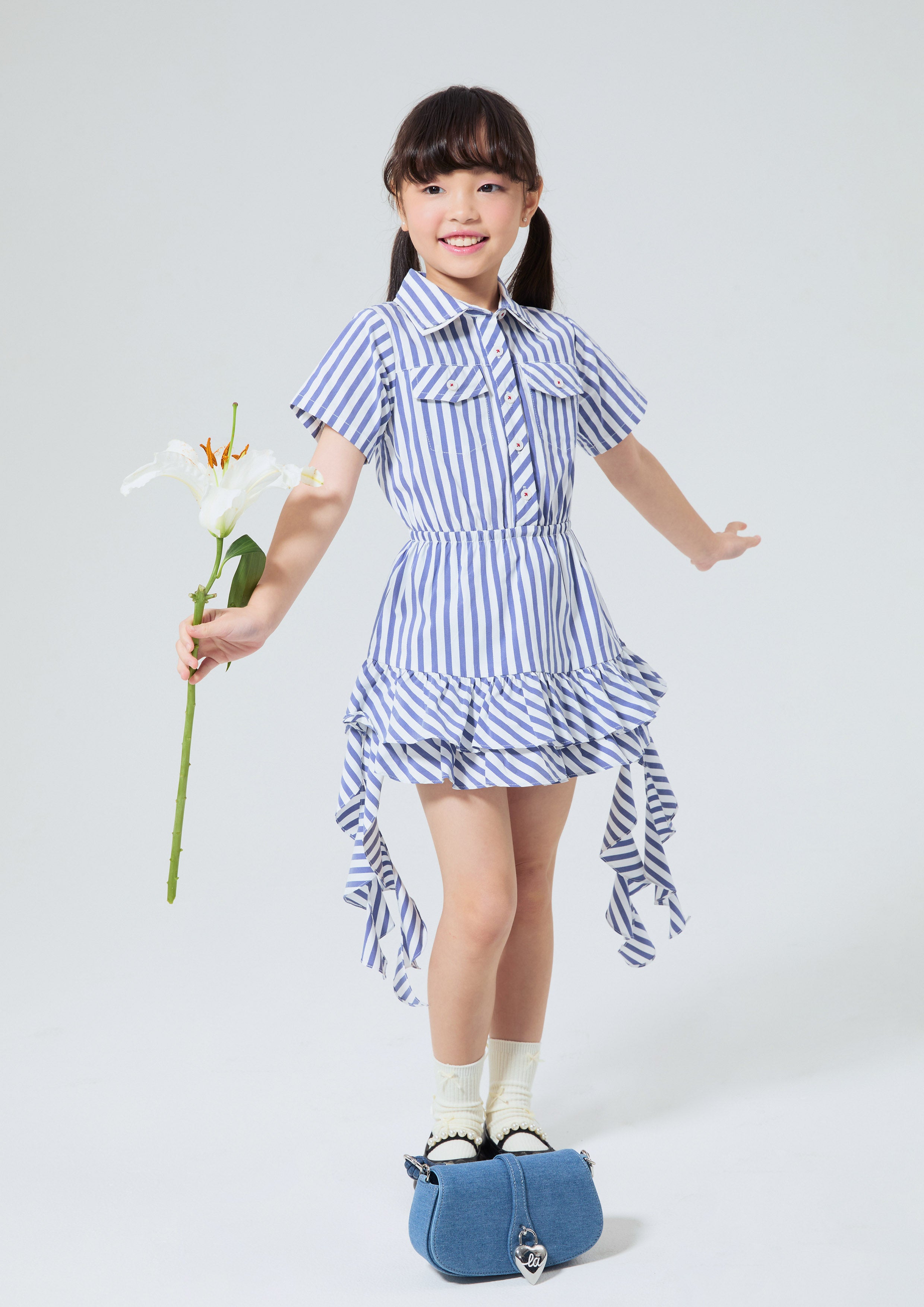 เดรสสั้นลายทางชายกระโปรงแต่งผ้าเดรป คอลเลกชัน You Deserve a Break