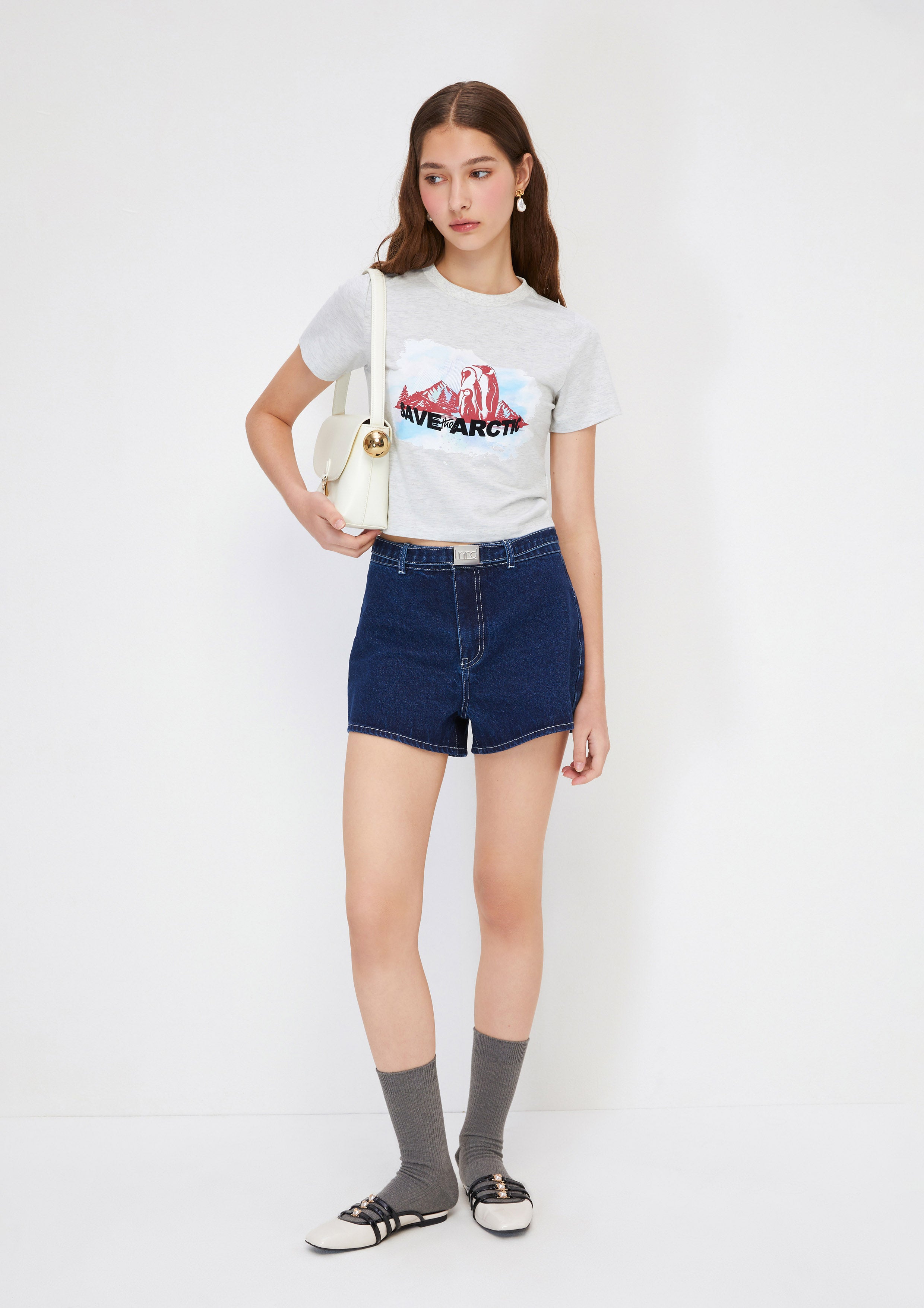 เสื้อยืดครอปแขนสั้นพิมพ์ลาย คอลเลกชัน Artic Noir