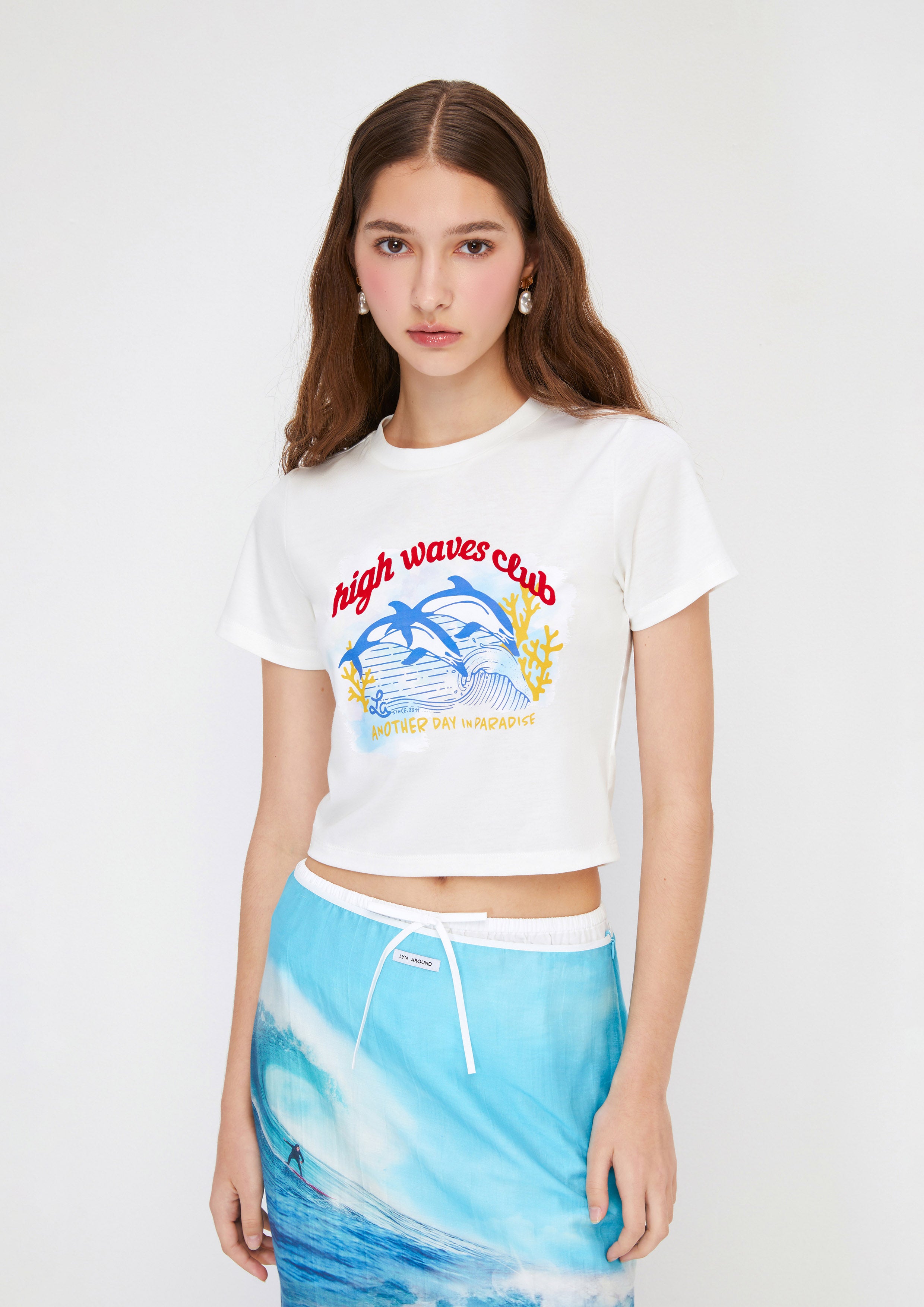 เสื้อยืดครอปแขนสั้นพิมพ์ลาย คอลเลกชัน Artic Noir