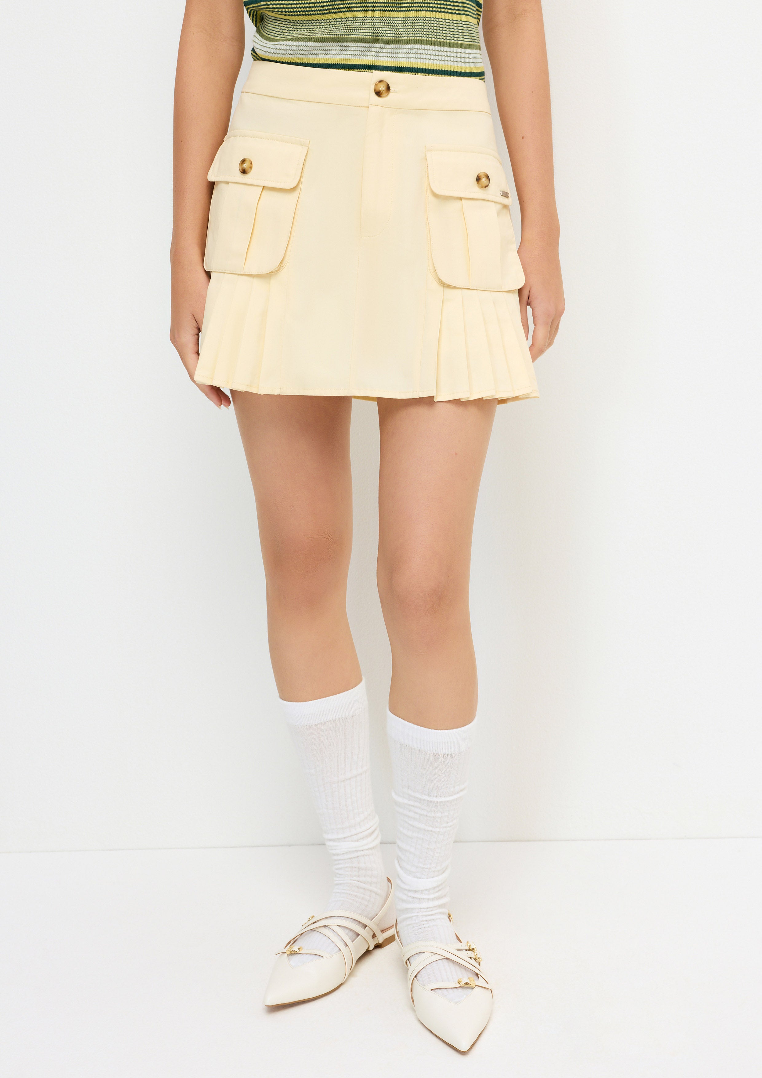 กระโปรงสั้นทรงคาร์โก้ คอลเลกชัน Reviere