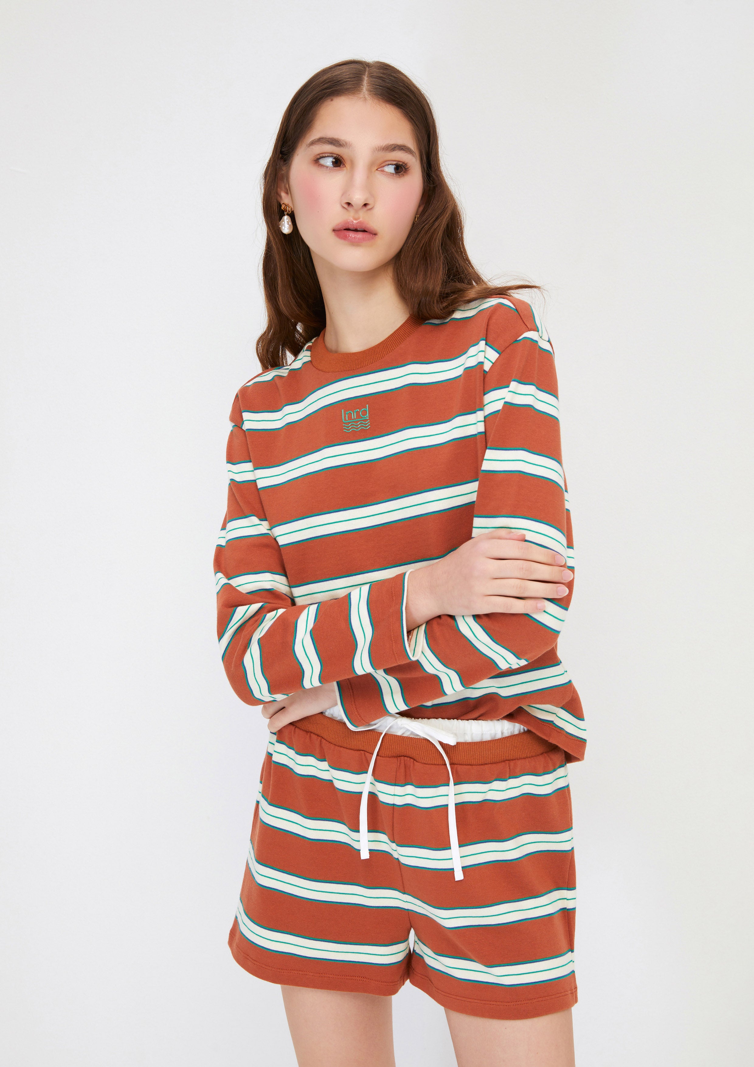 เซ็ทเสื้อแขนยาวลายทางและกางเกงขาสั้น คอลเลกชัน You Deserve a Break