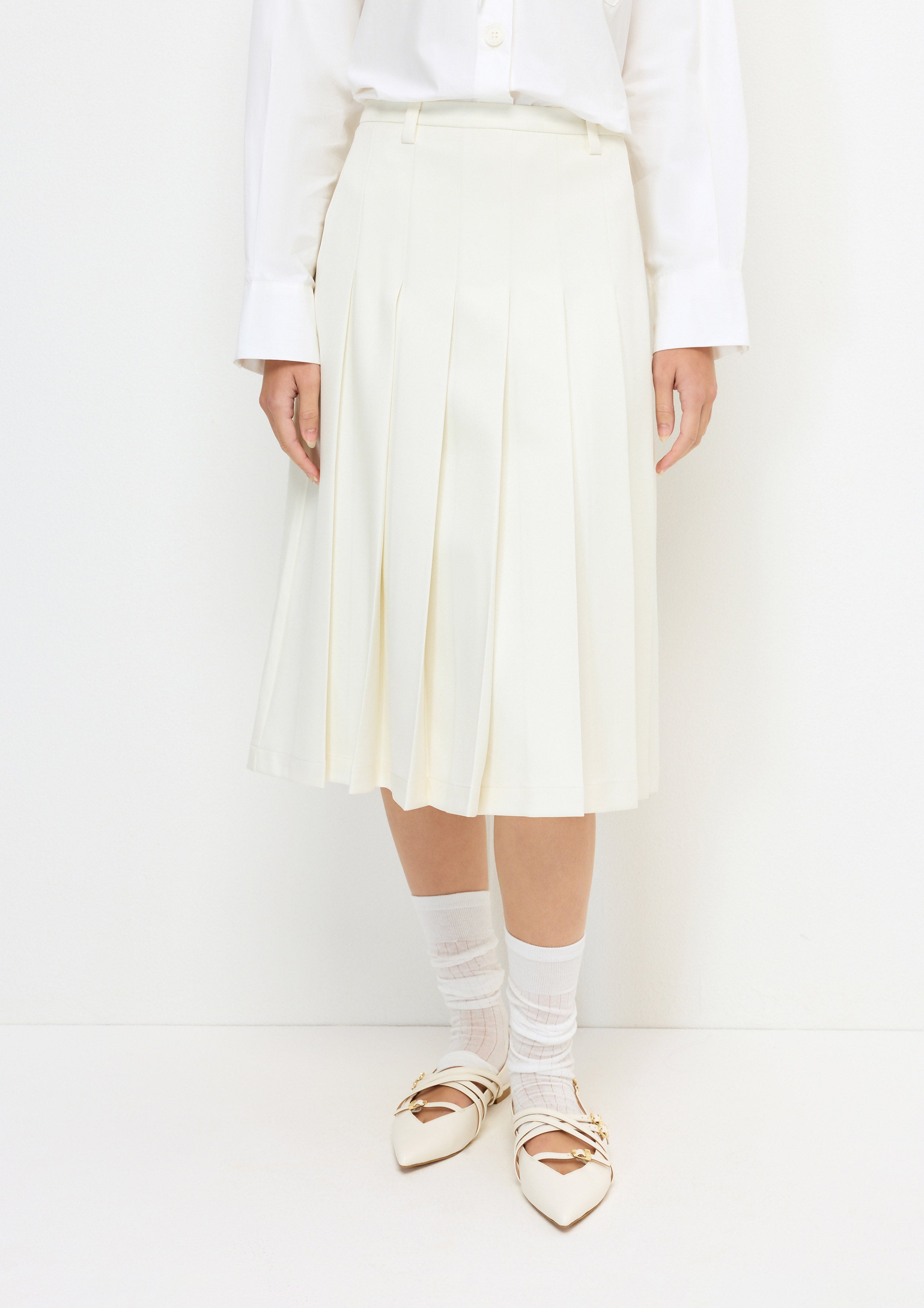 กระโปรงพลีทคลุมเข่า คอลเลกชัน You Deserve a Break