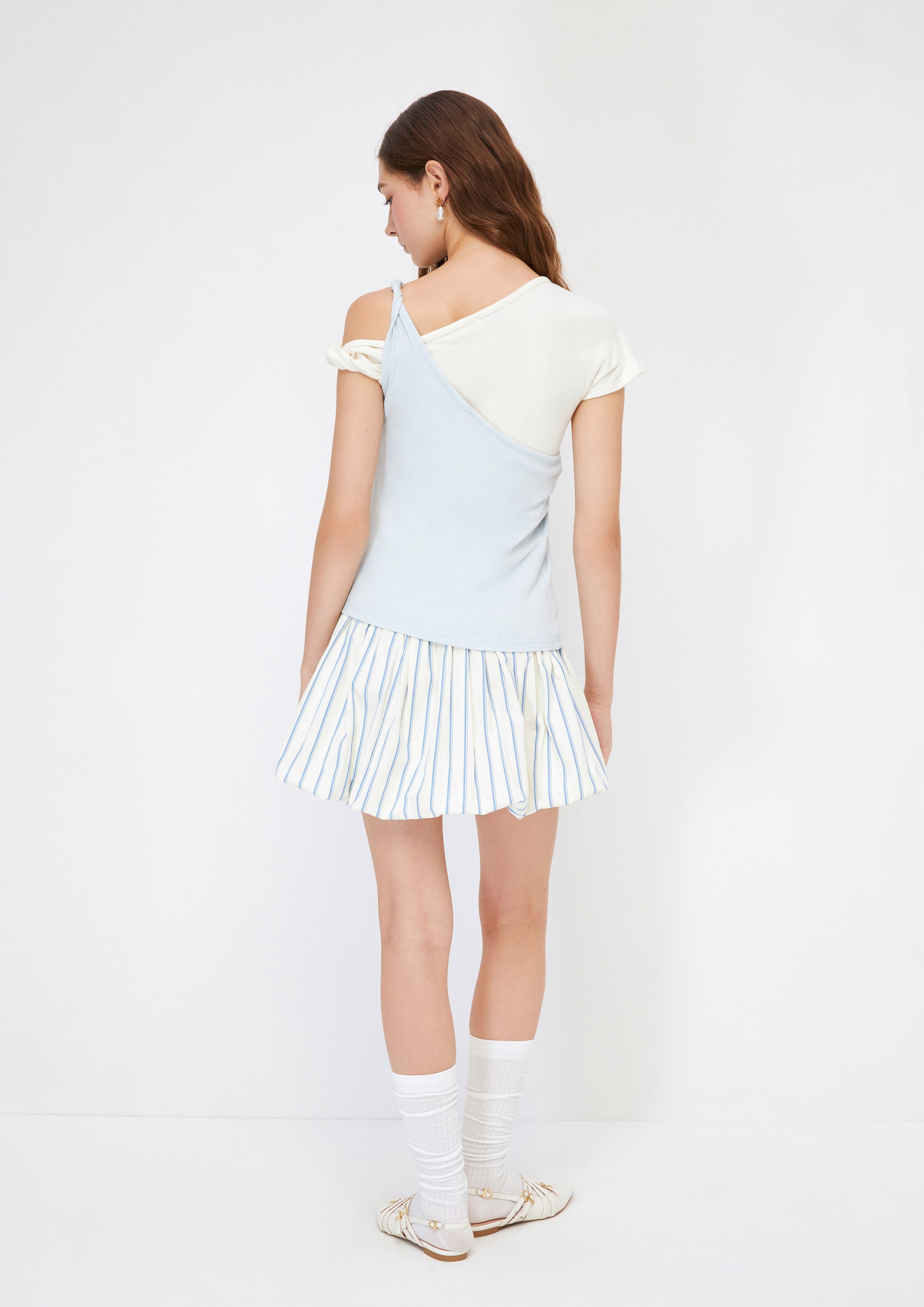 เดรสสั้นเลเยอร์ไหล่เดี่ยว คอลเลกชัน Crystaline