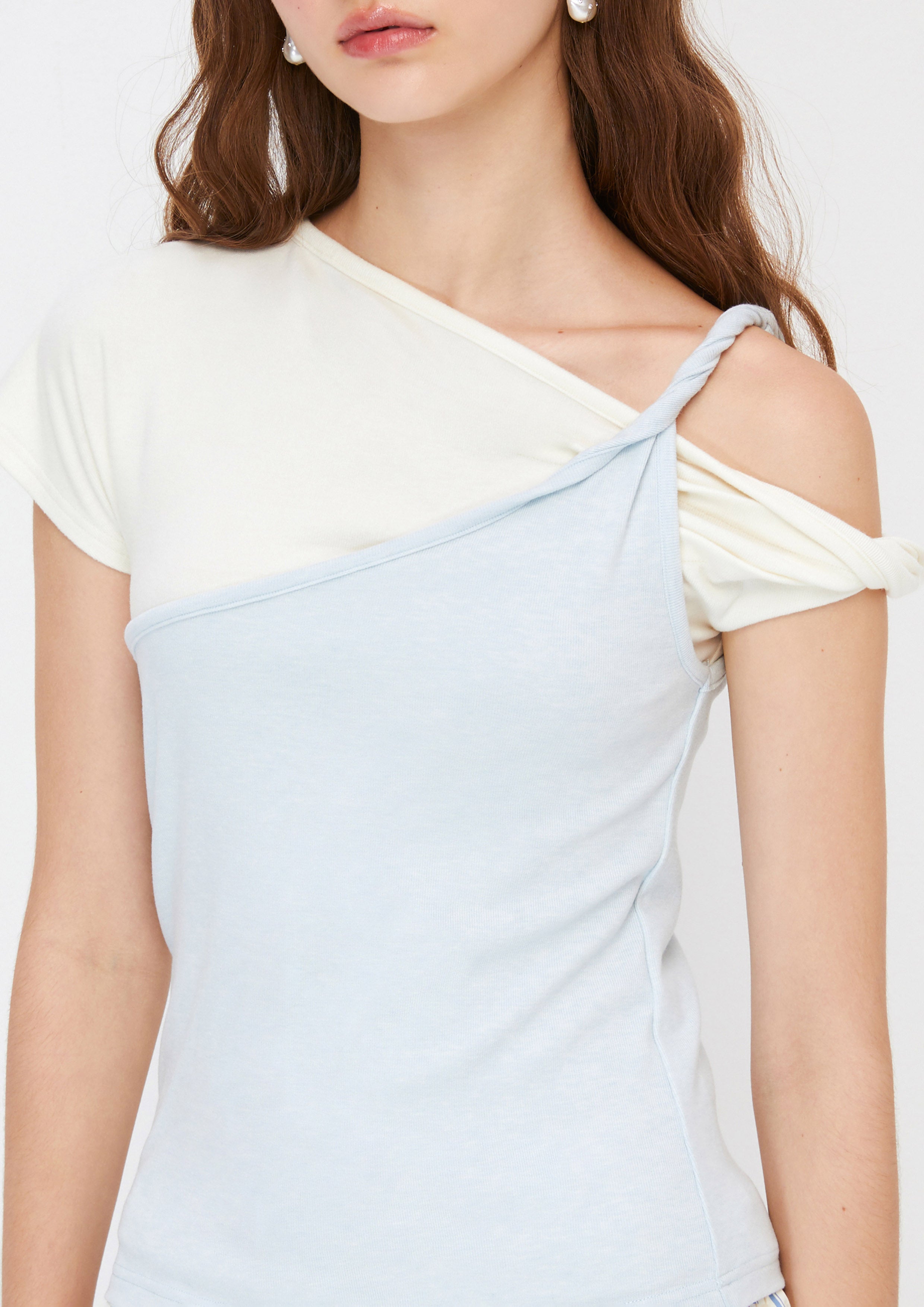 เดรสสั้นเลเยอร์ไหล่เดี่ยว คอลเลกชัน Crystaline