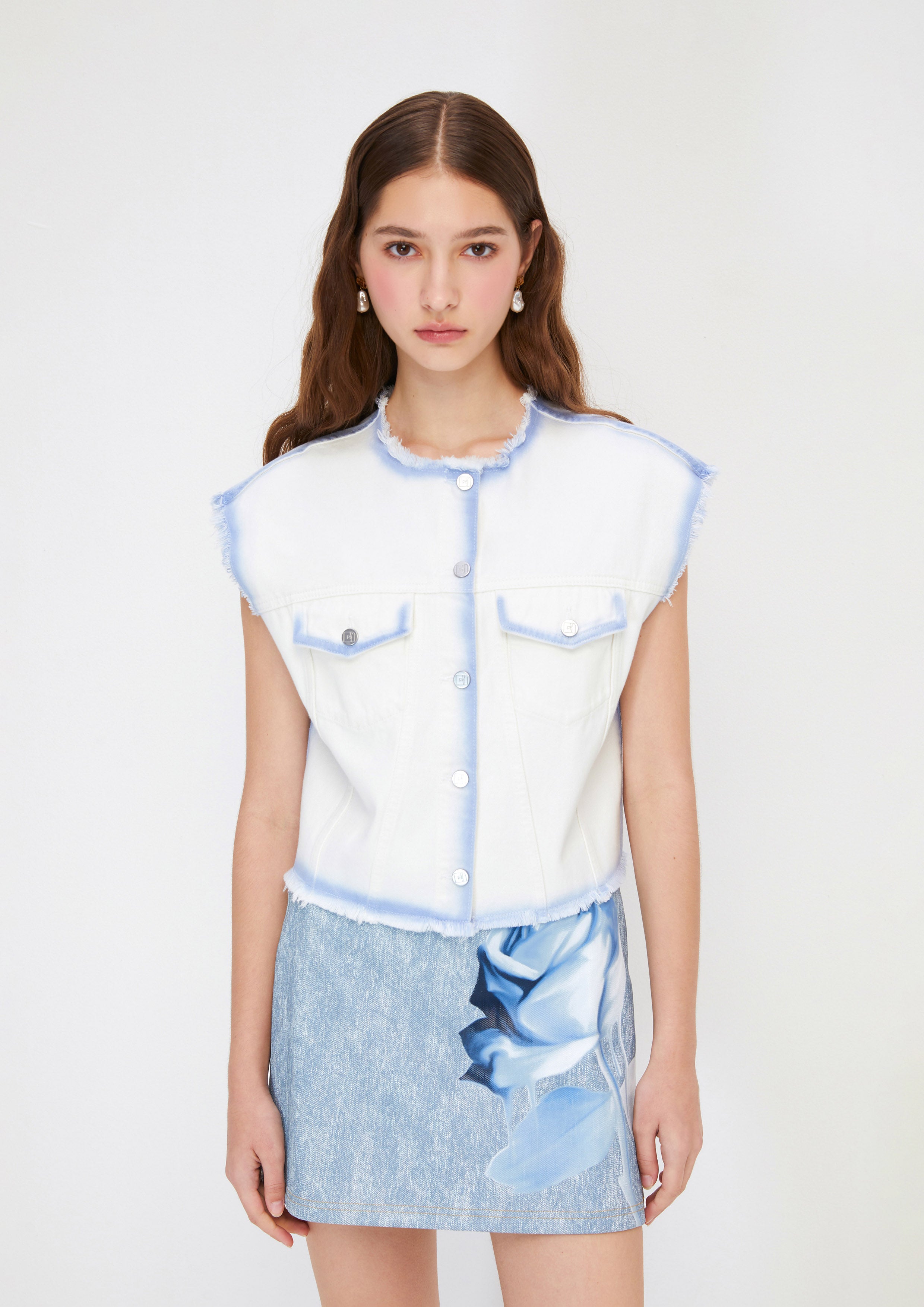 Ombre Button Vest Melting Bloom