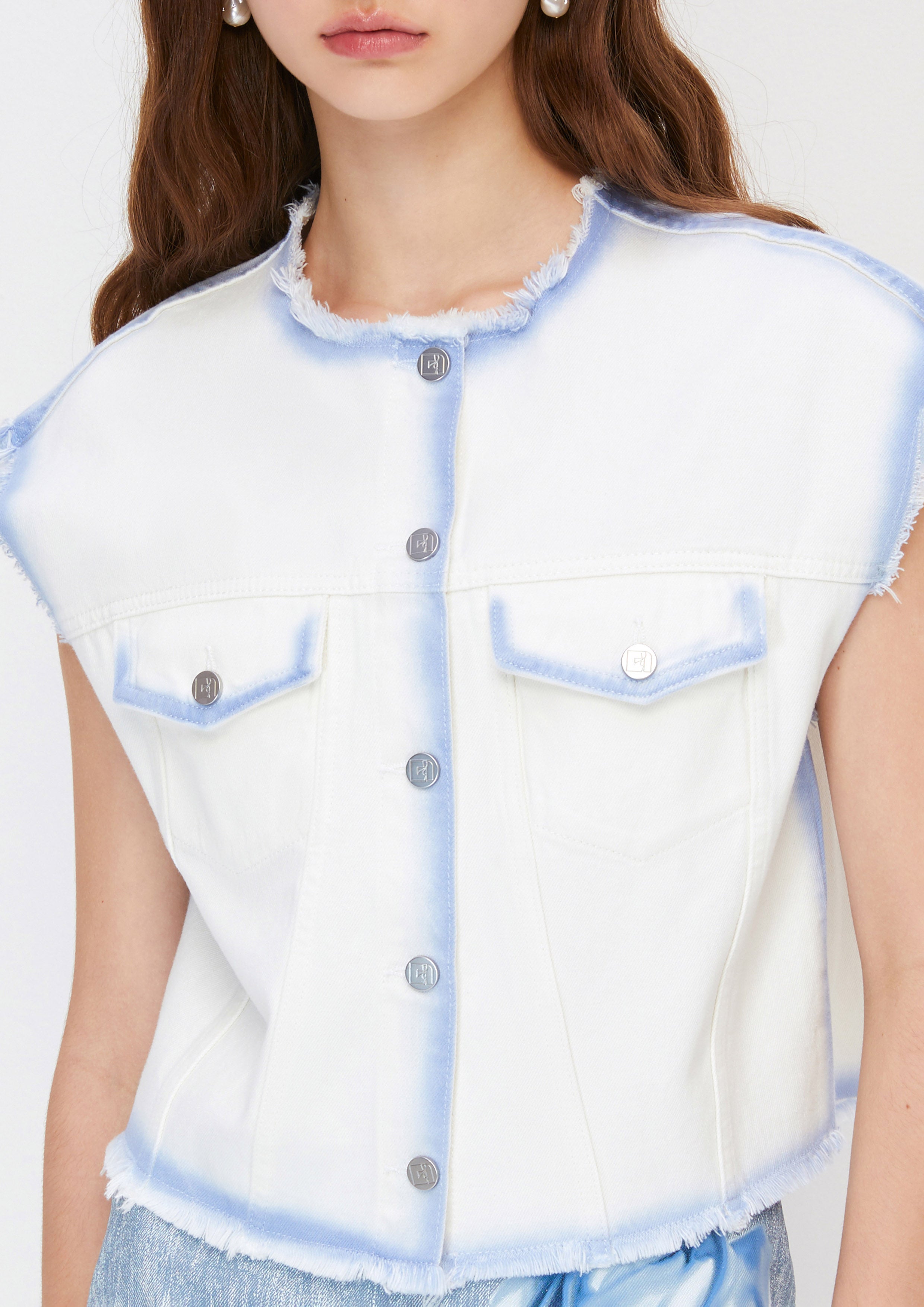 Ombre Button Vest Melting Bloom