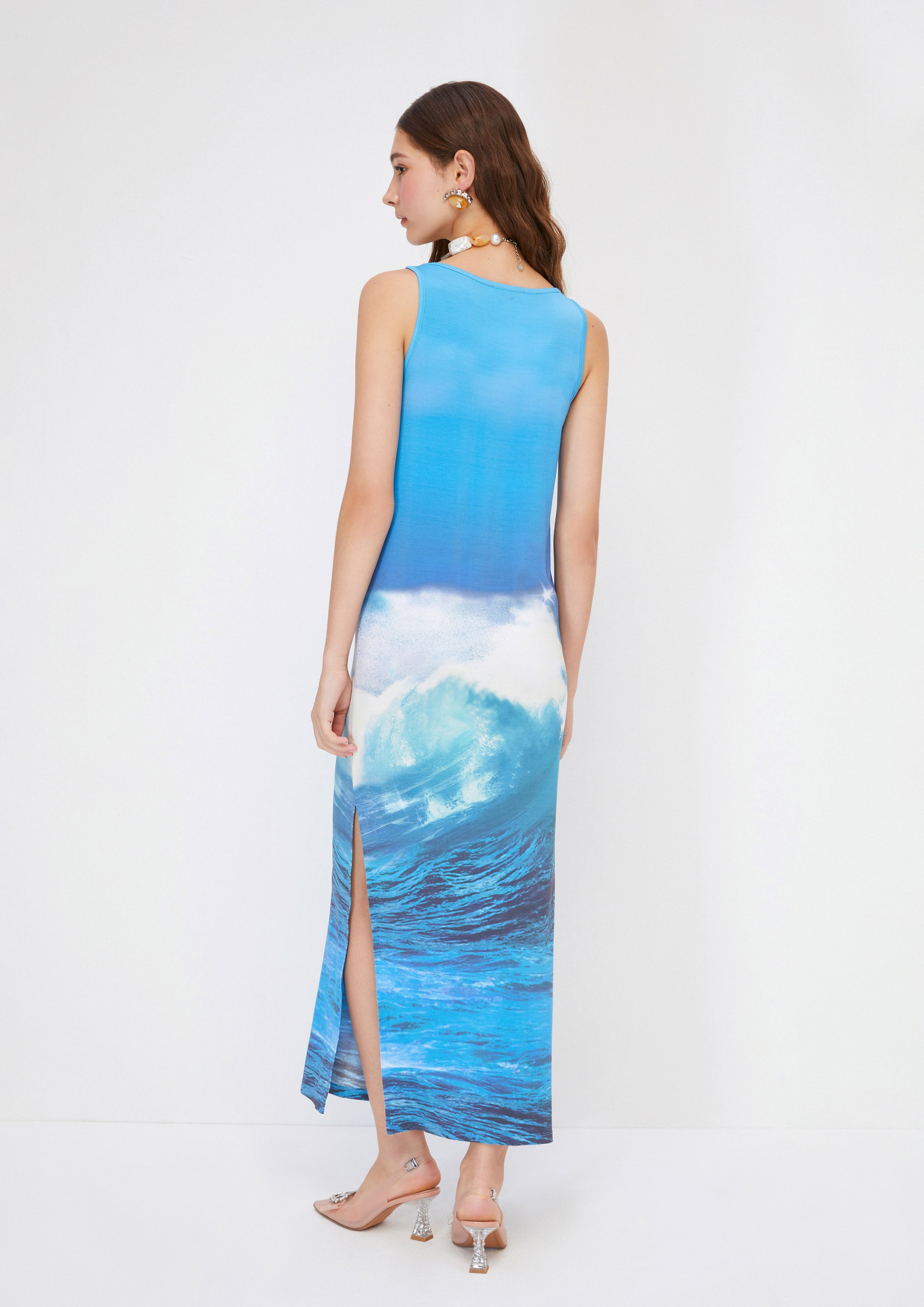 เดรสแขนกุดพิมพ์ลาย คอลเลกชัน You Deserve a Break