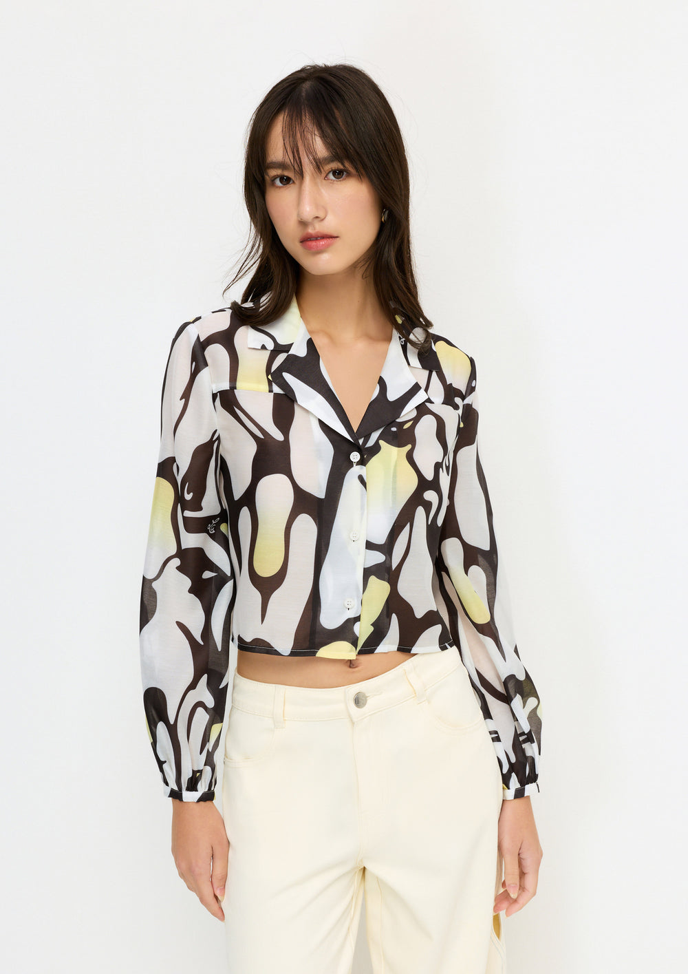 สร้างสไตล์ที่โดดเด่นด้วย Print Crop Shirt Arctic Noir | ช้อป Lyn around ...