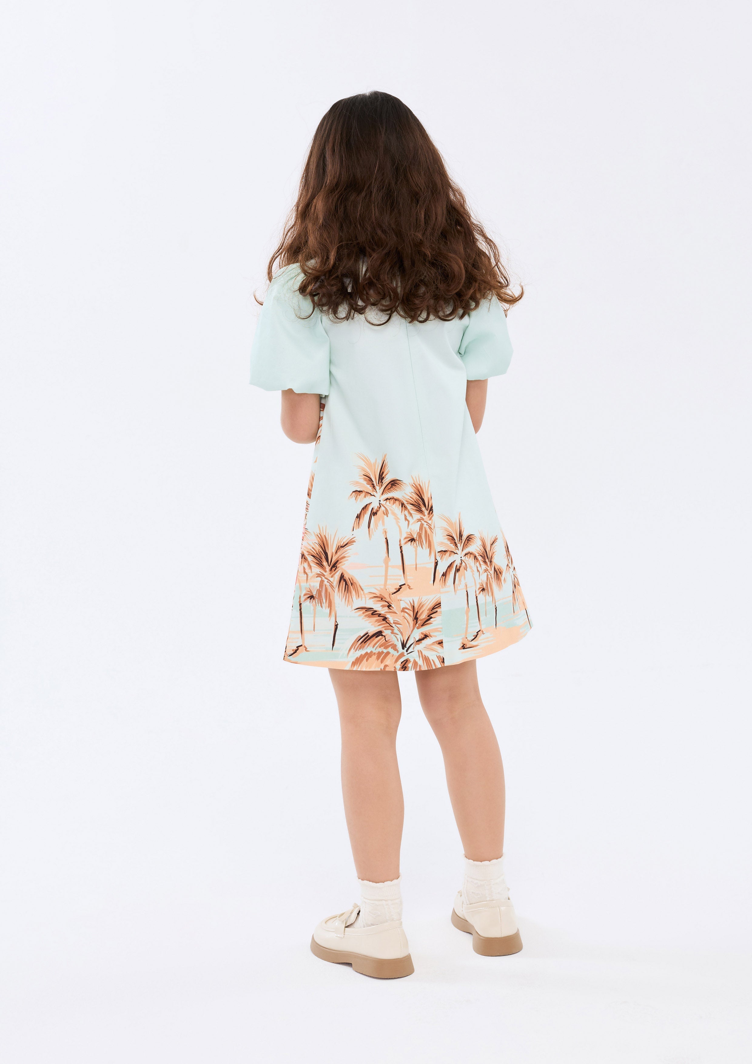 เดรสสั้นพิมพ์ลายแขนเสื้อพอง คอลเลกชัน Palm Spring